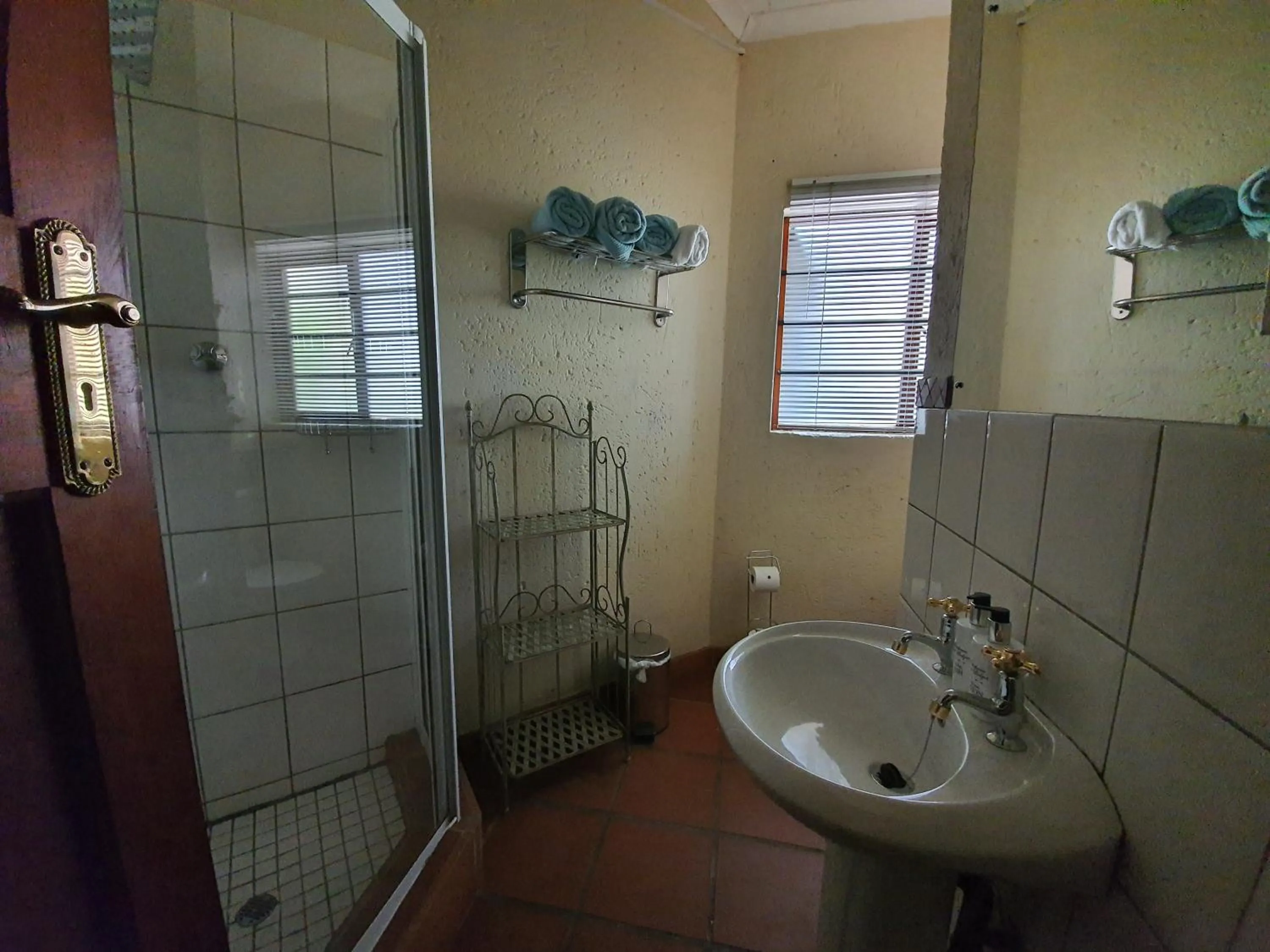 Waterhouse Guest Lodge - Indus Street