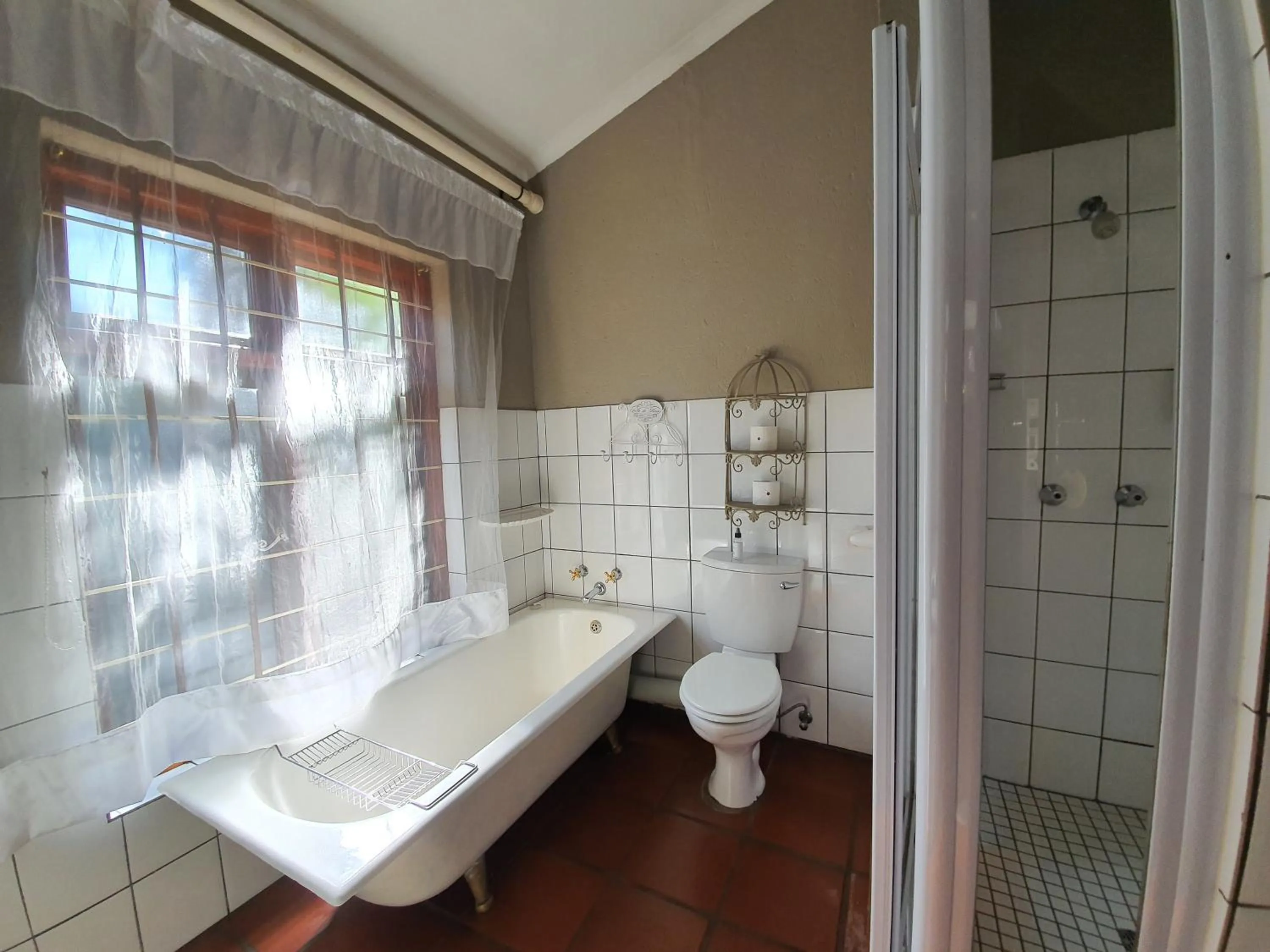 Bathroom in Waterhouse Guest Lodge - Indus Street