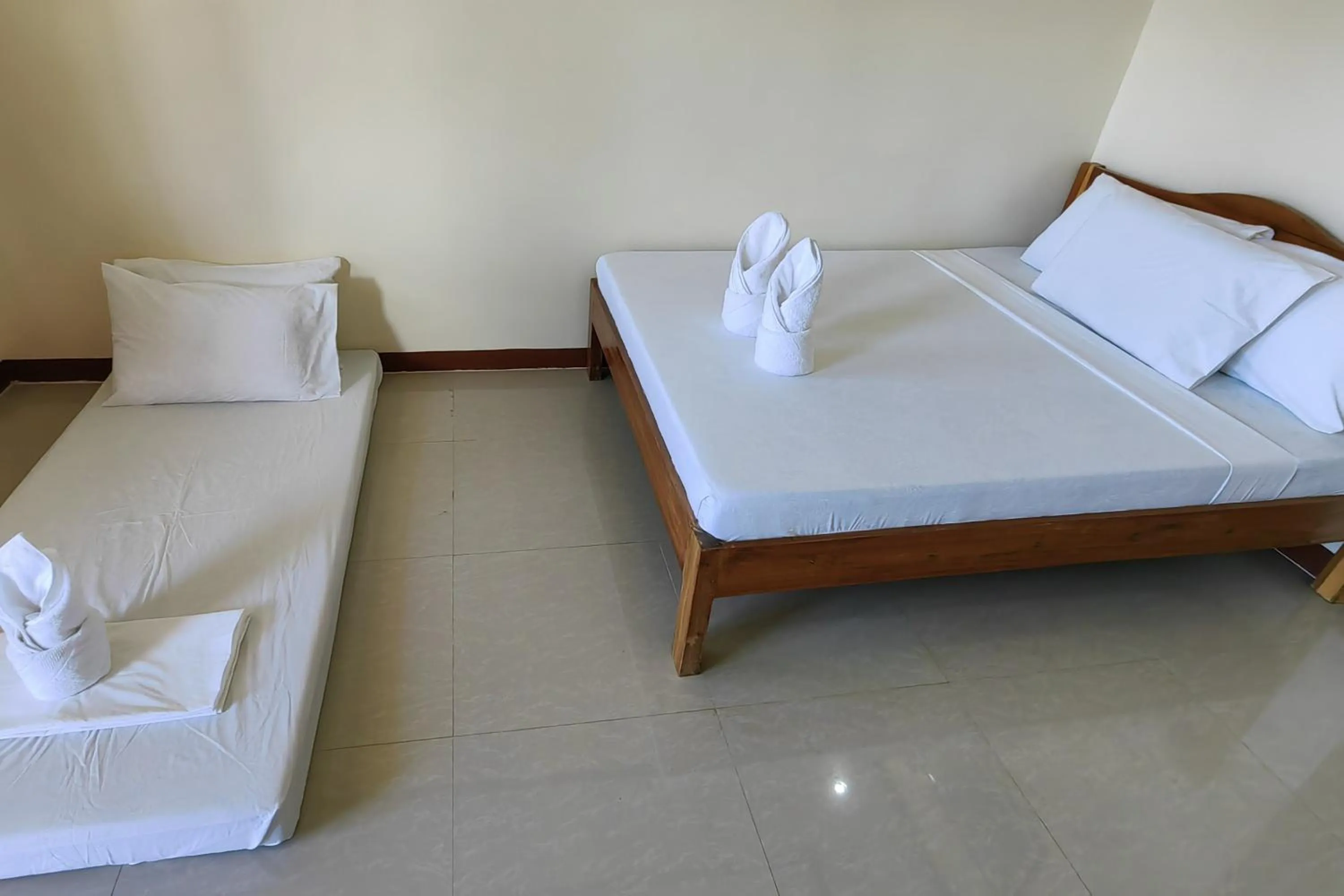 Bedroom, Bed in Summer Wind Pension