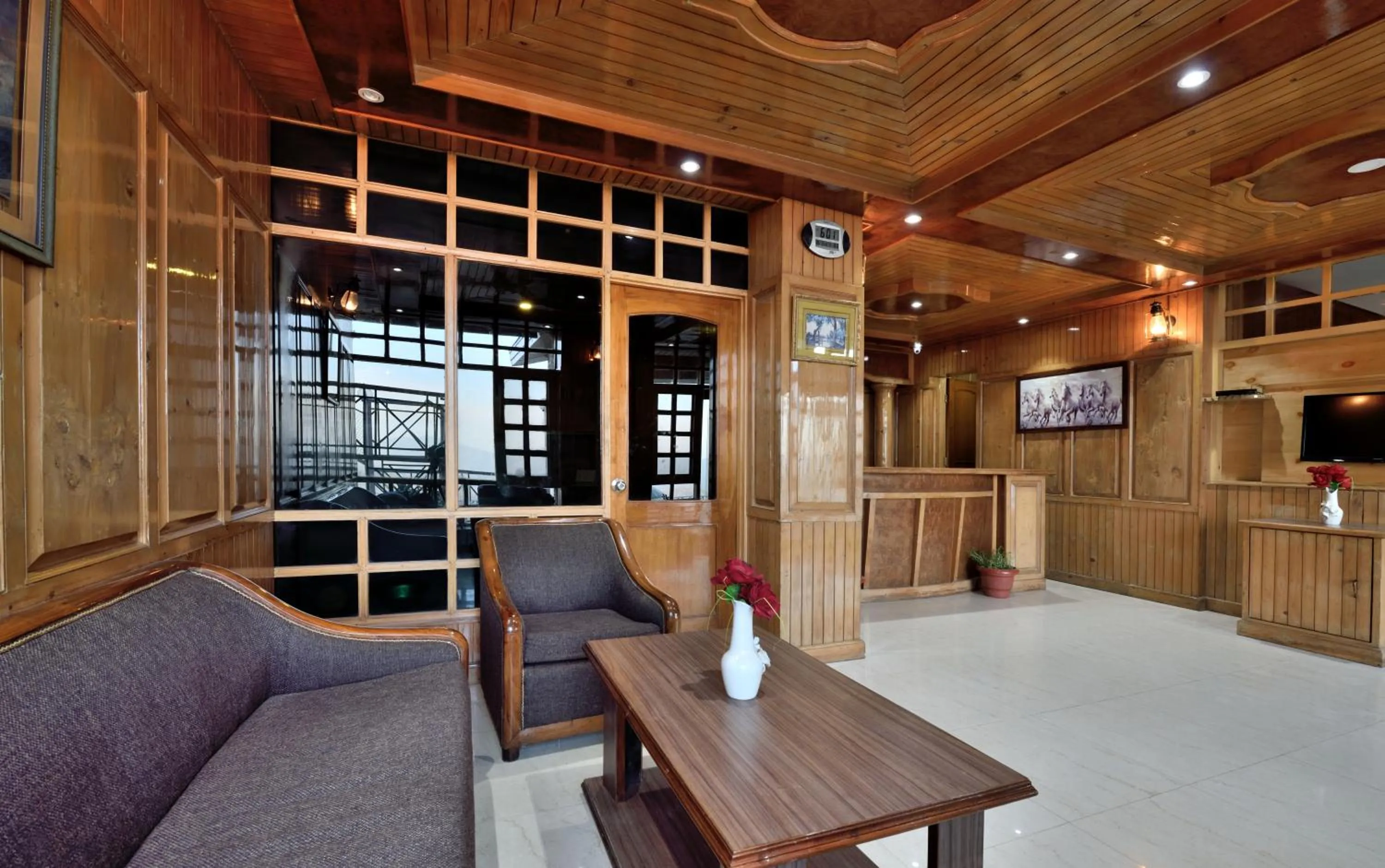 Galleu Hill Resort, Kufri Himalayan view resort