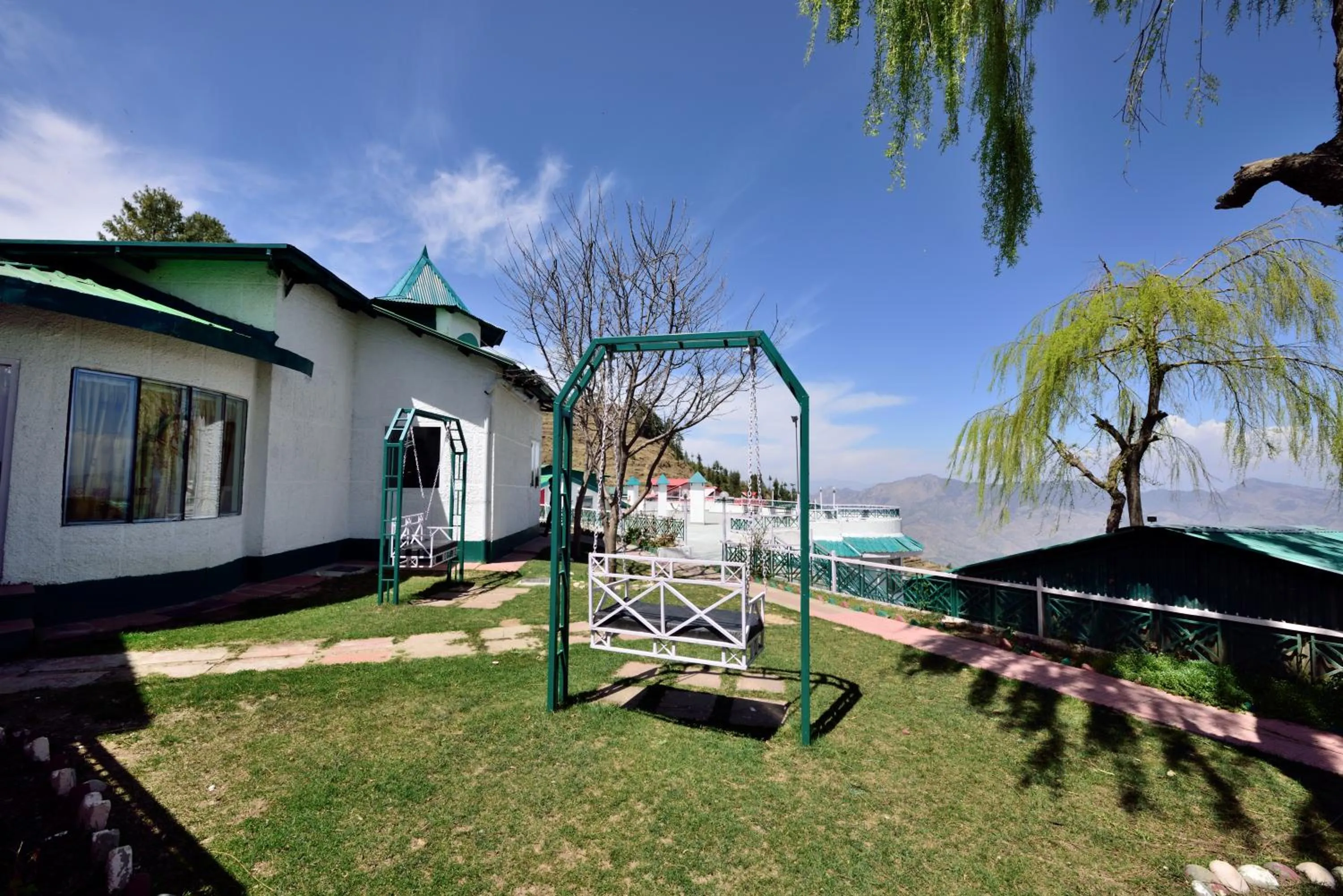 Galleu Hill Resort, Kufri Himalayan view resort