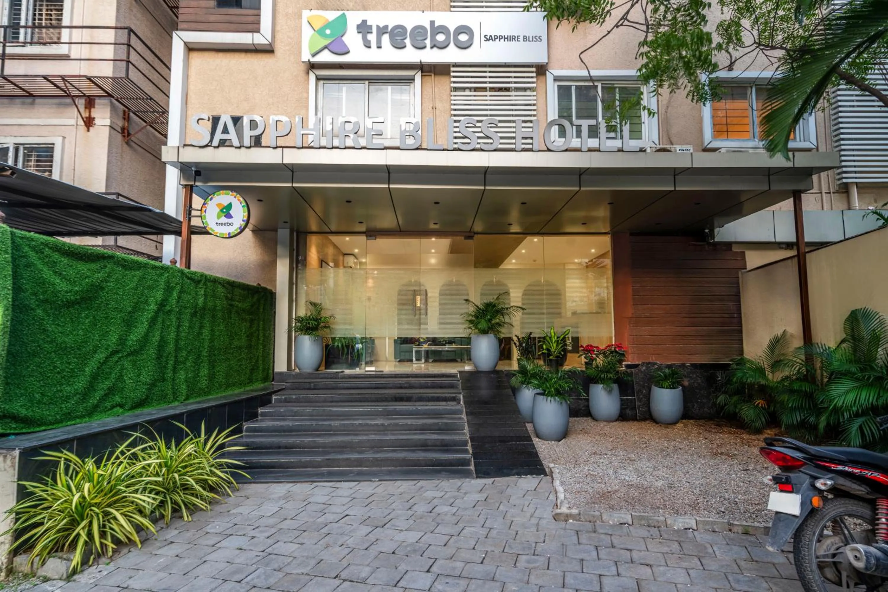 Facade/entrance in Treebo Sapphire Bliss