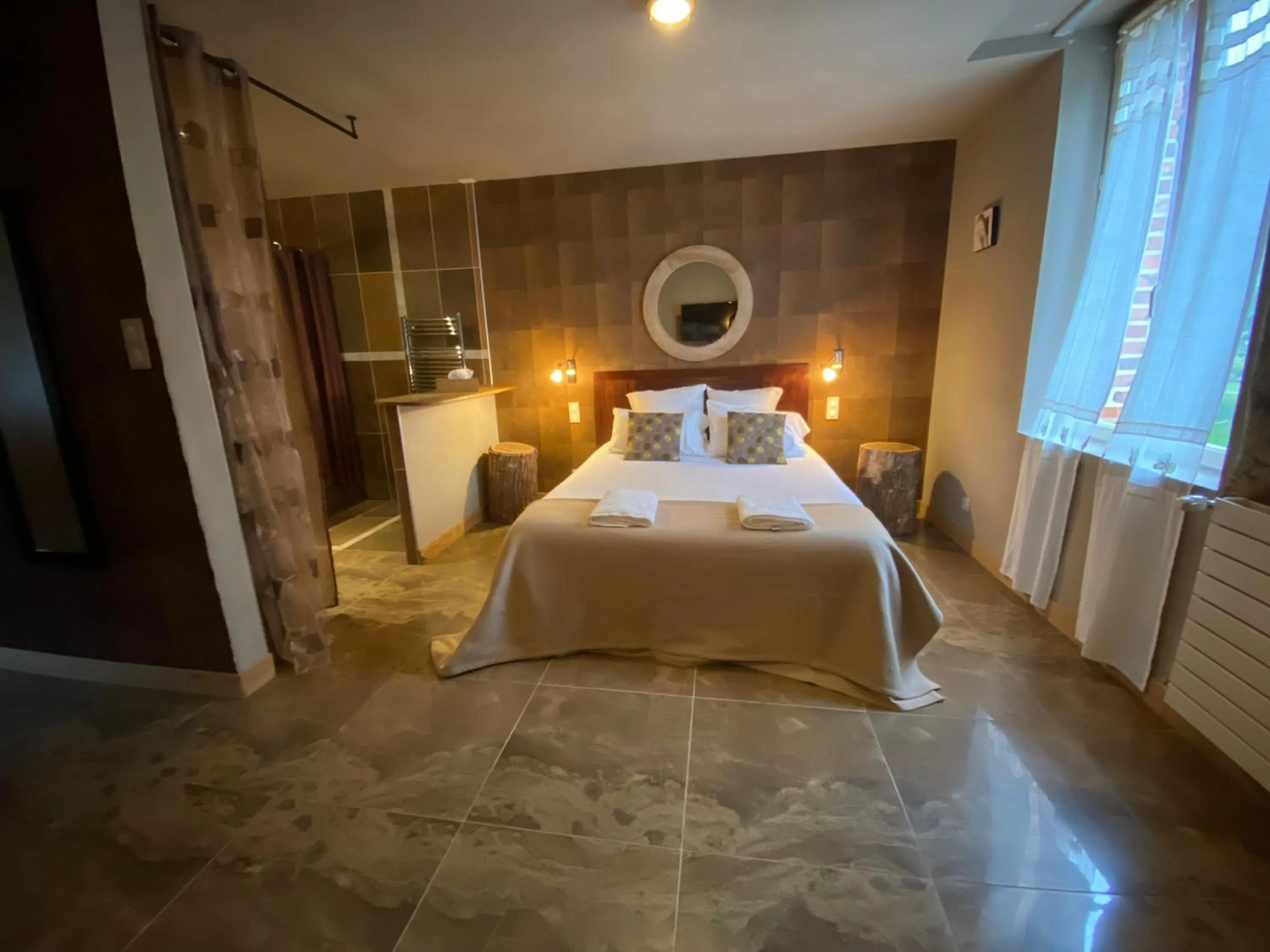 Photo of the whole room, Bed in Hotel Moulin de Villiers