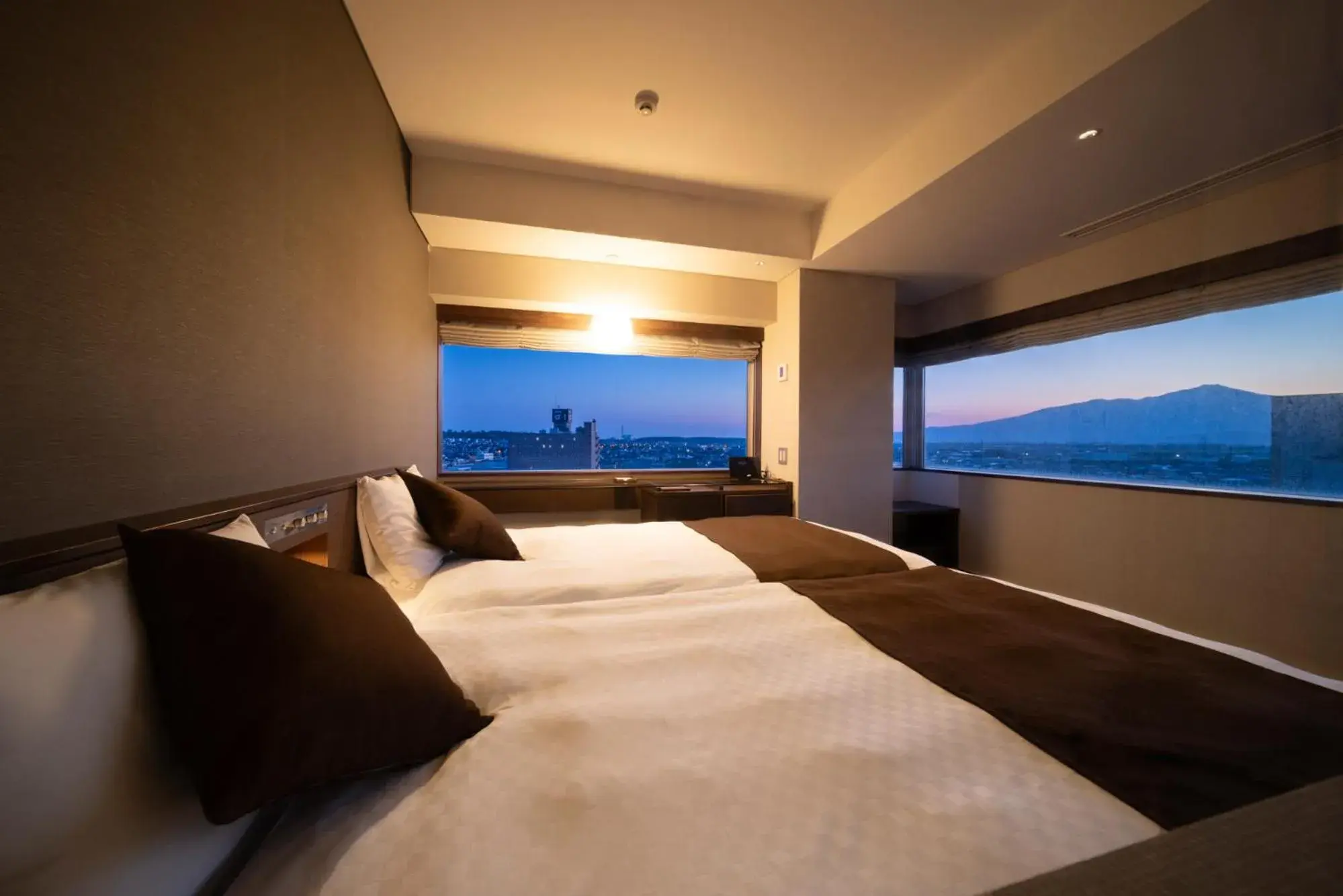 Bed in Tsukino HOTEL Bed in Tsukino HOTEL