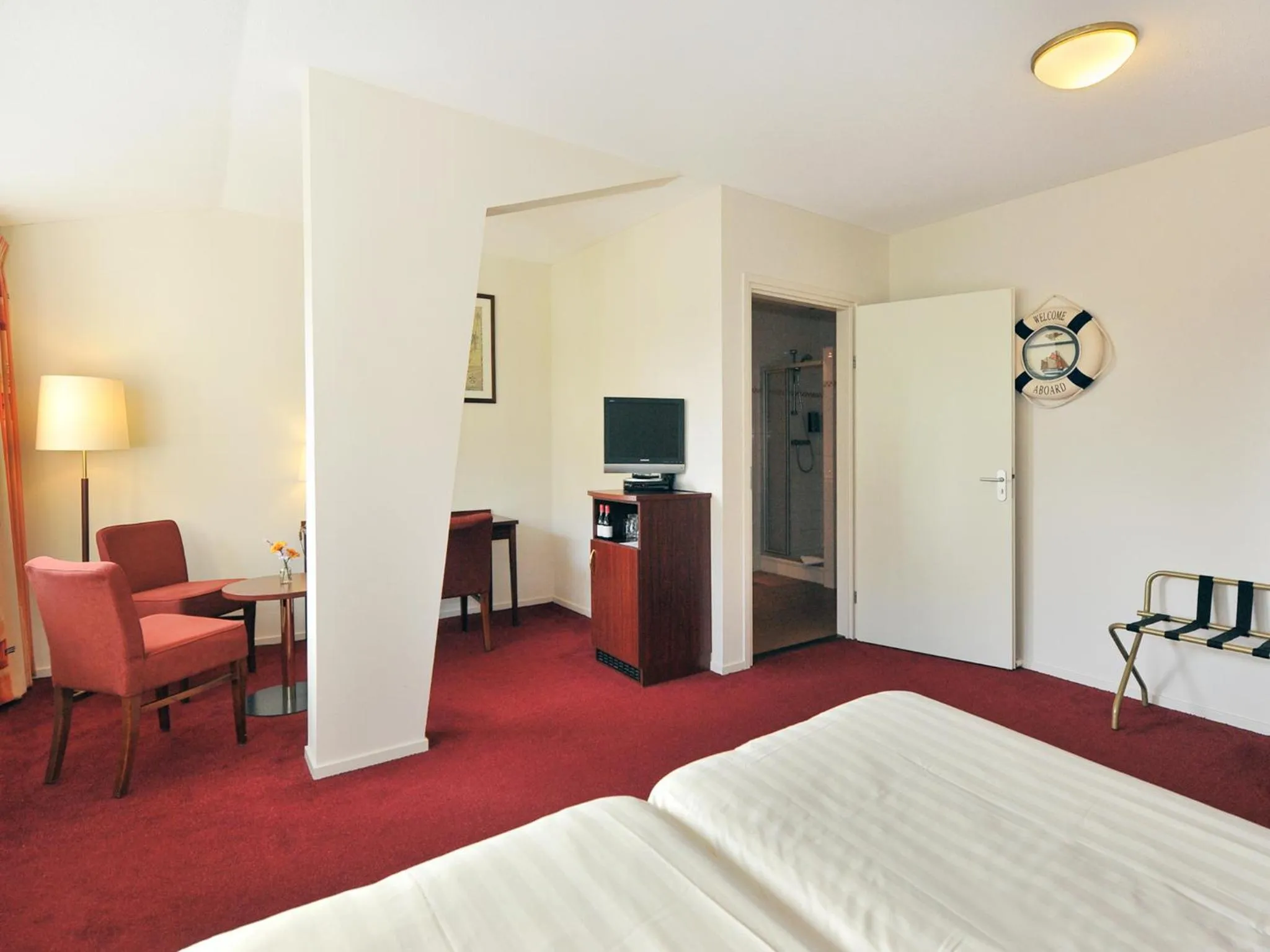 Photo of the whole room, Bed in de Brabantse Biesbosch