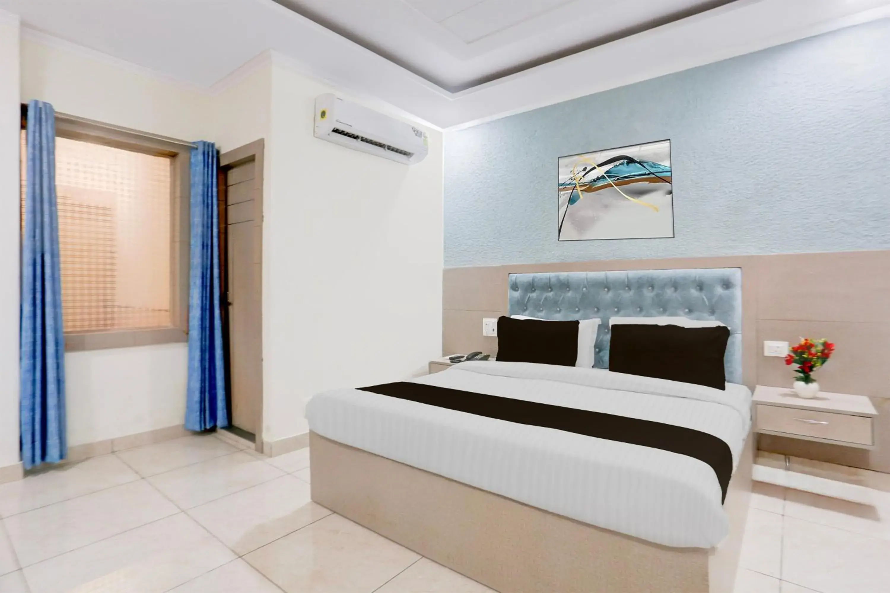Classic Triple Room - single occupancy in Super Hotel O Heera Nagar Formerly Cosy stay Classic Triple Room - single occupancy in Super Hotel O Heera Nagar Formerly Cosy stay