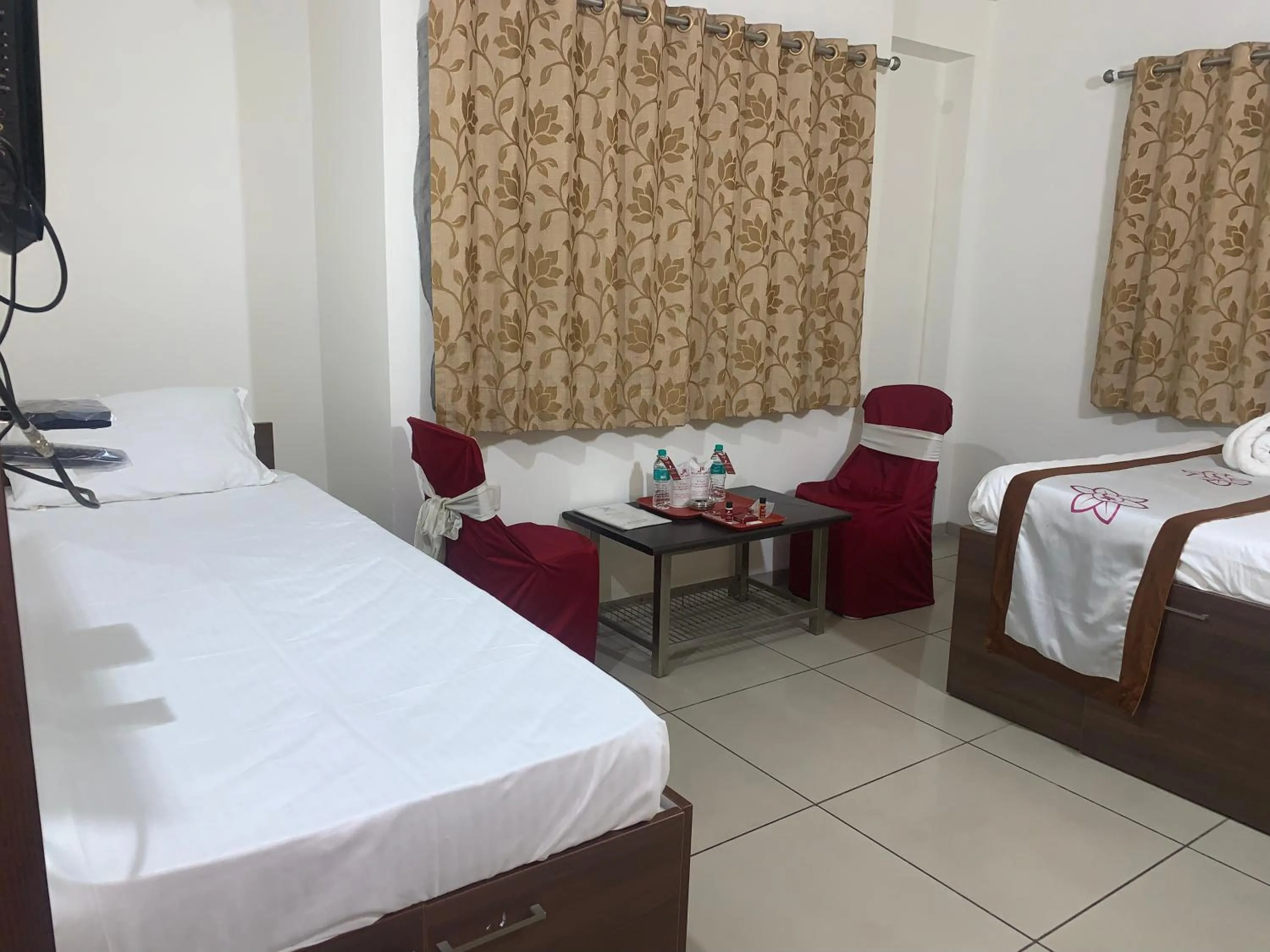 Bed in Hotel JK Lions - Koradi, Nagpur