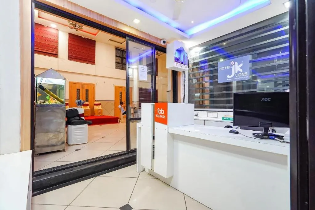 Communal lounge/ TV room in Hotel JK Lions - Koradi, Nagpur