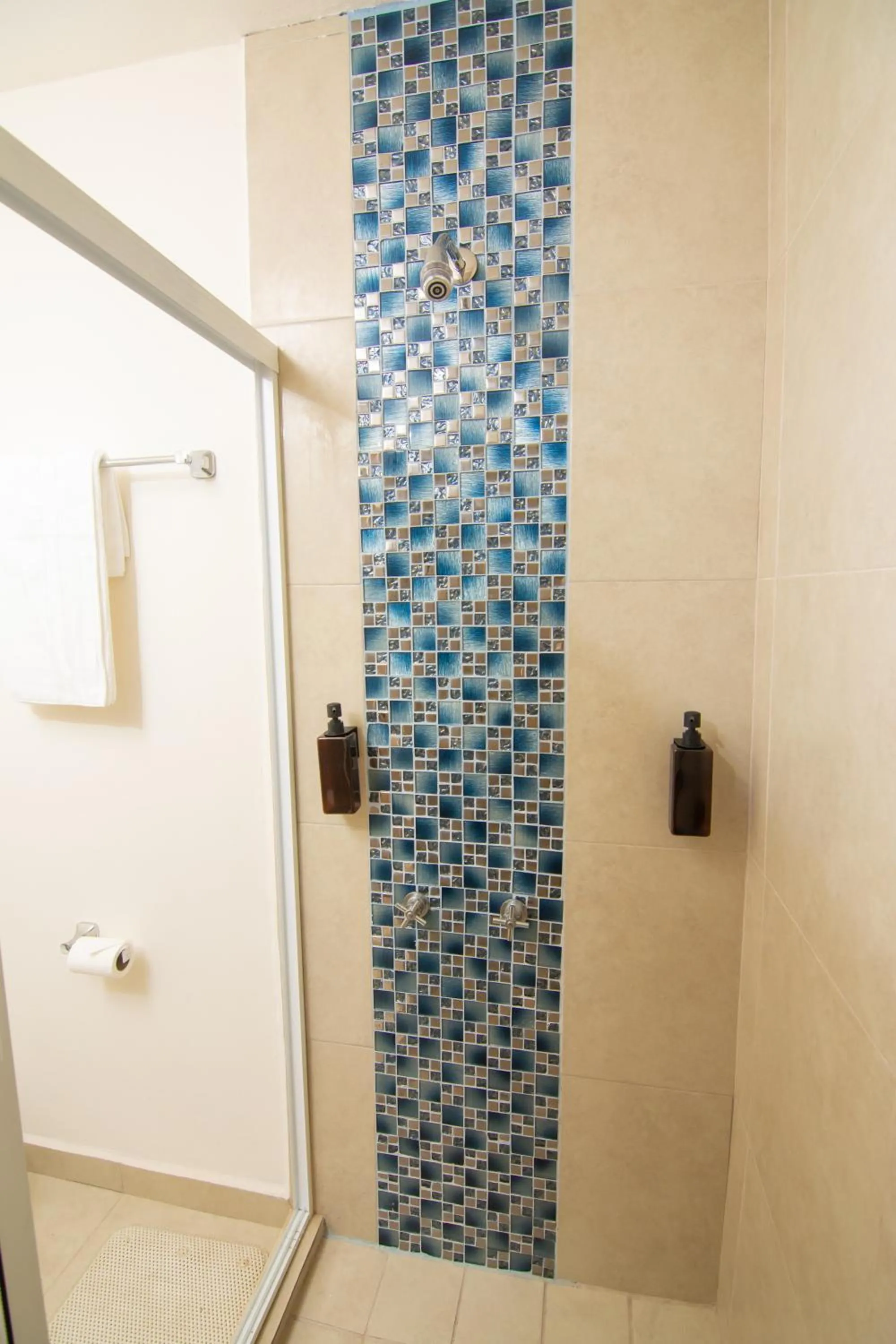 Shower in Ma-Jo Sayulita Hotel