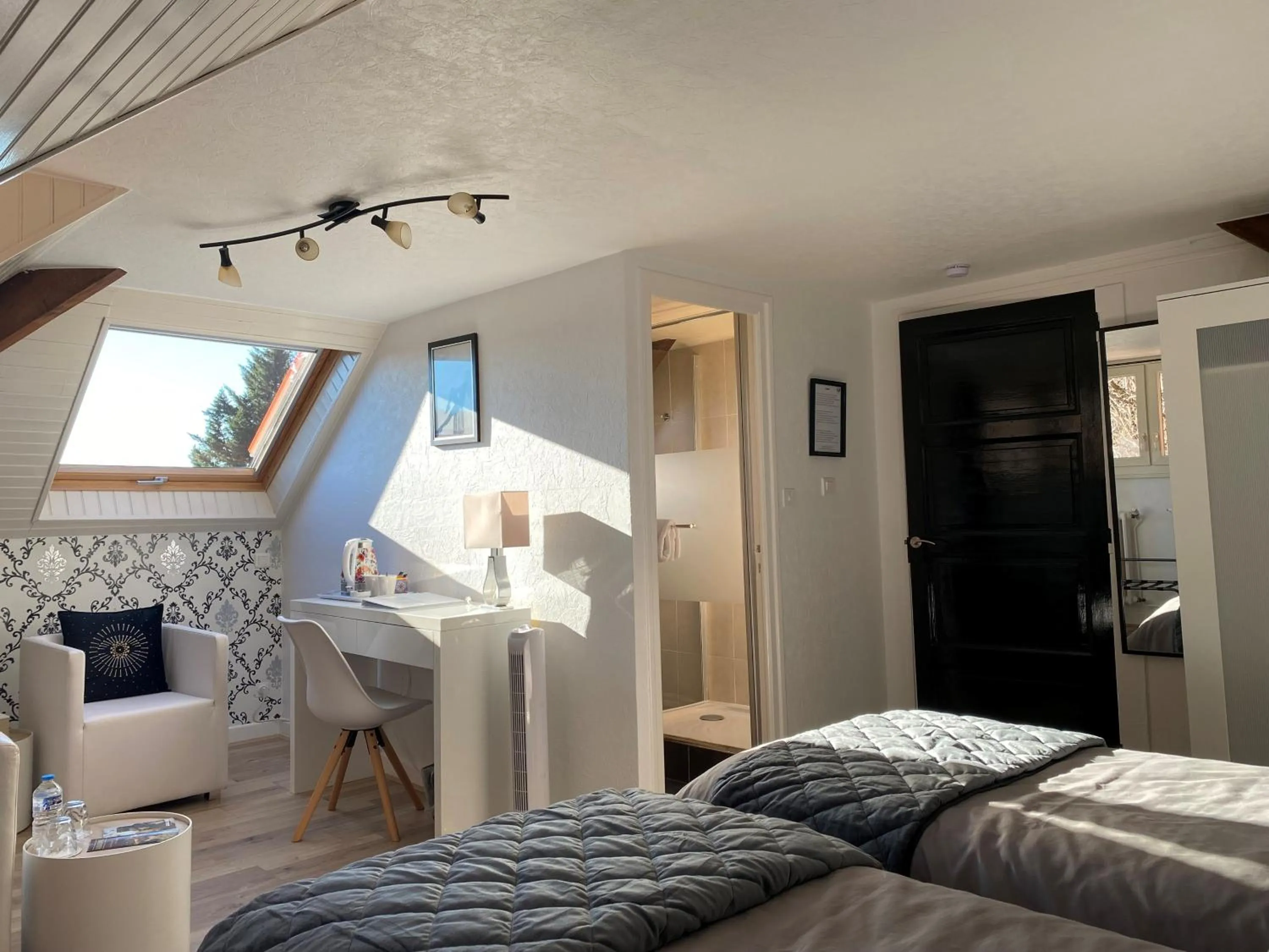 Bed in B&B Le Saut de la Bergère