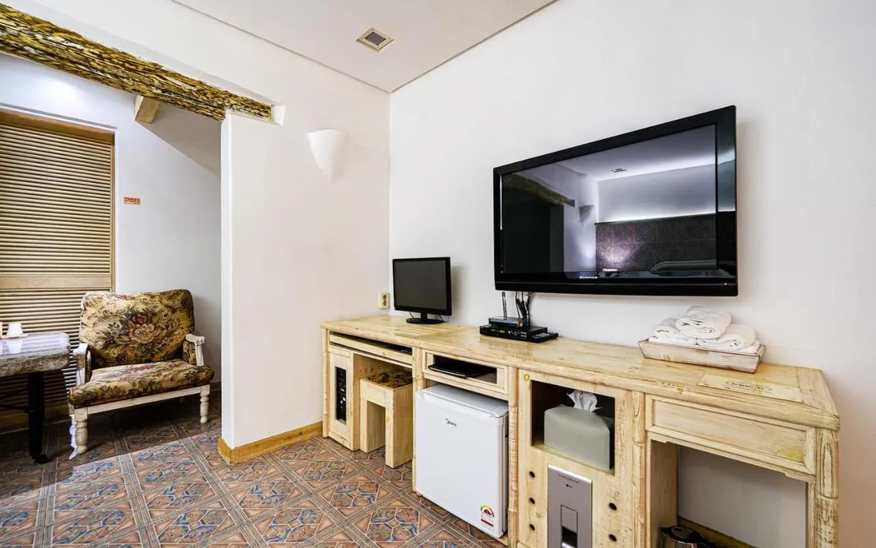 TV and multimedia in Asan Paradise