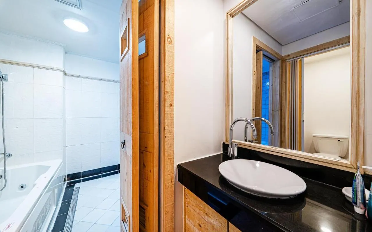 Bathroom in Asan Paradise