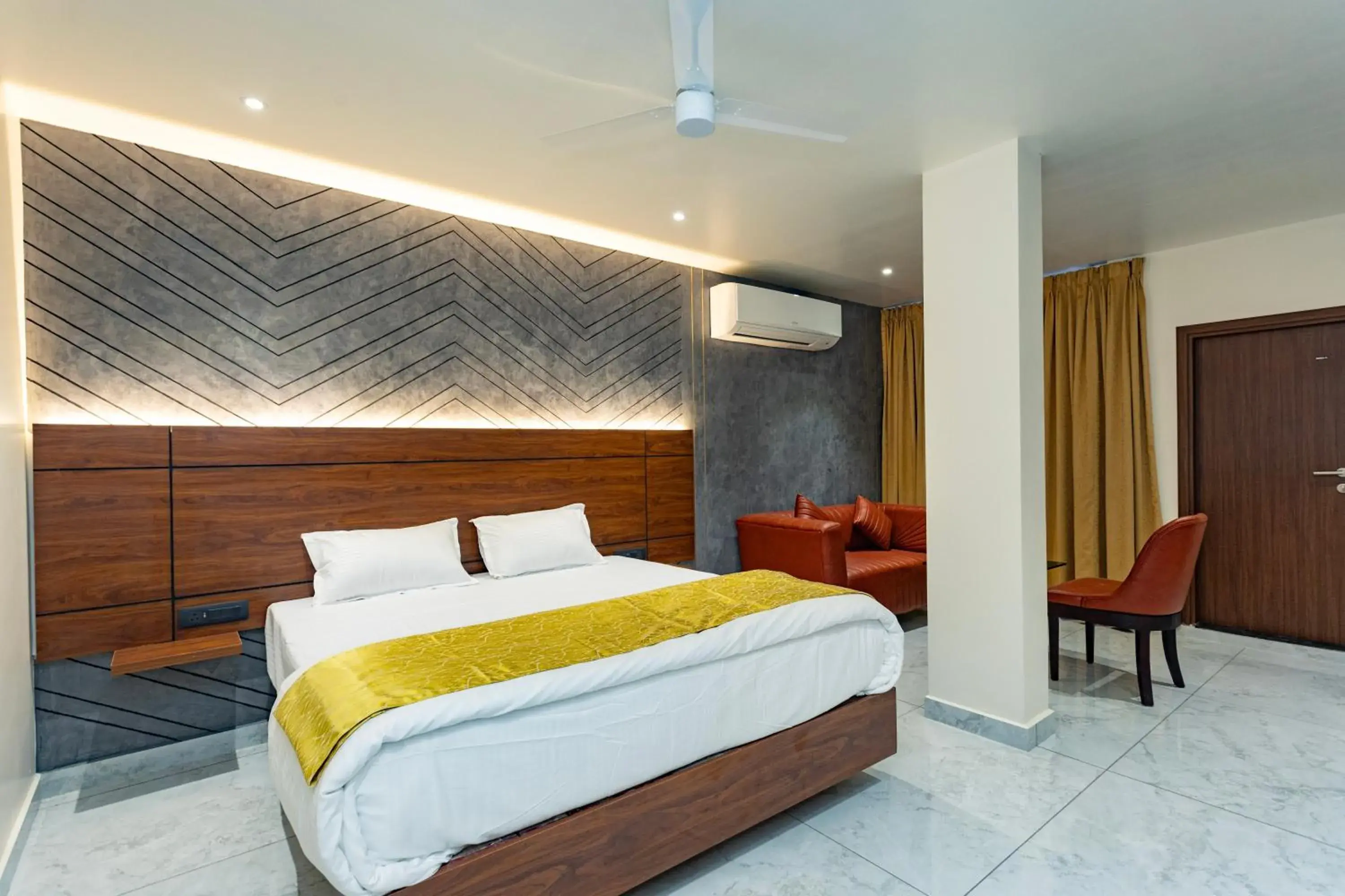 Suite with Balcony - single occupancy in Uphills boutique hotel Suite with Balcony - single occupancy in Uphills boutique hotel