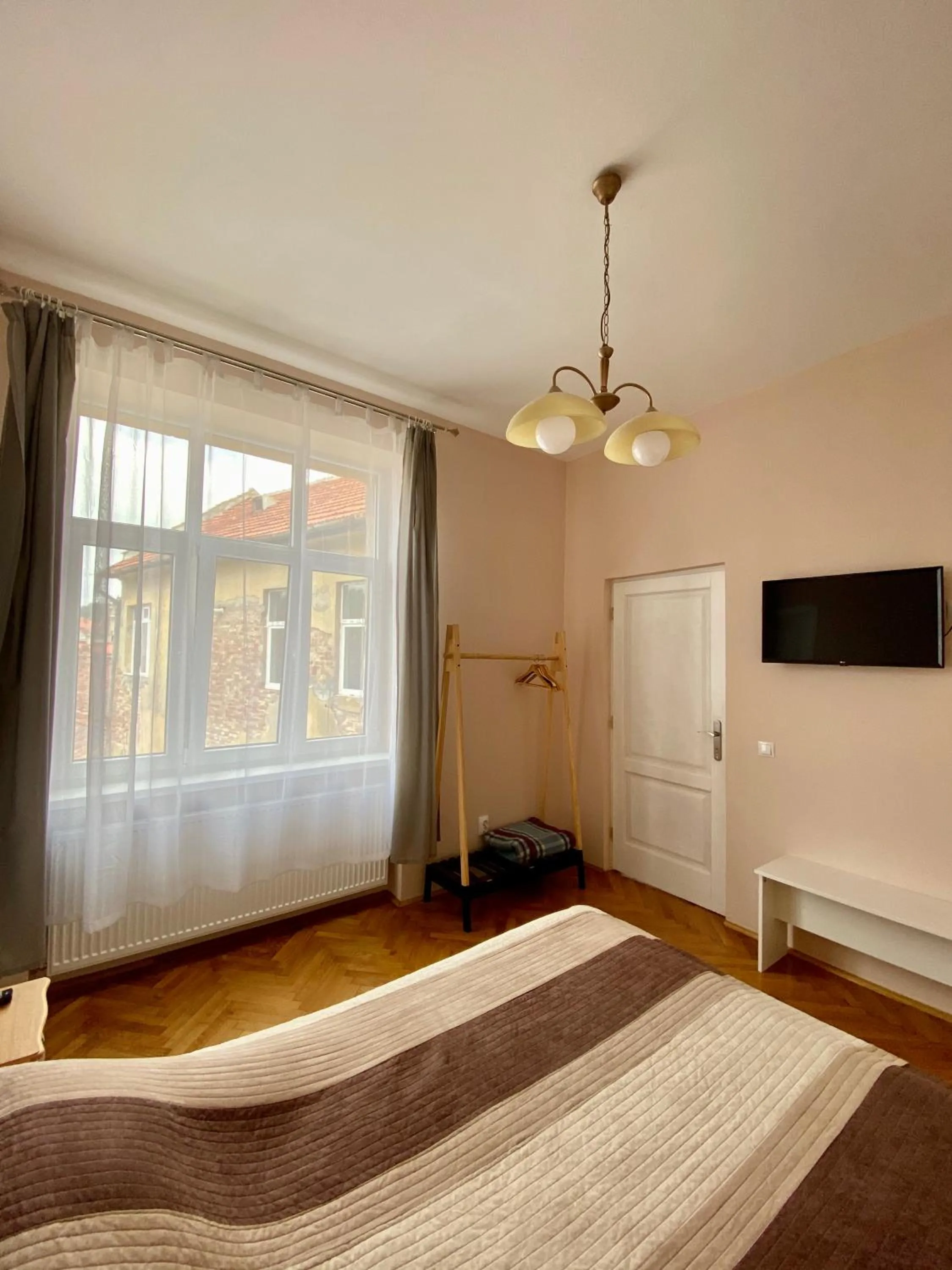 Photo of the whole room, Bed in Casa Balcescu