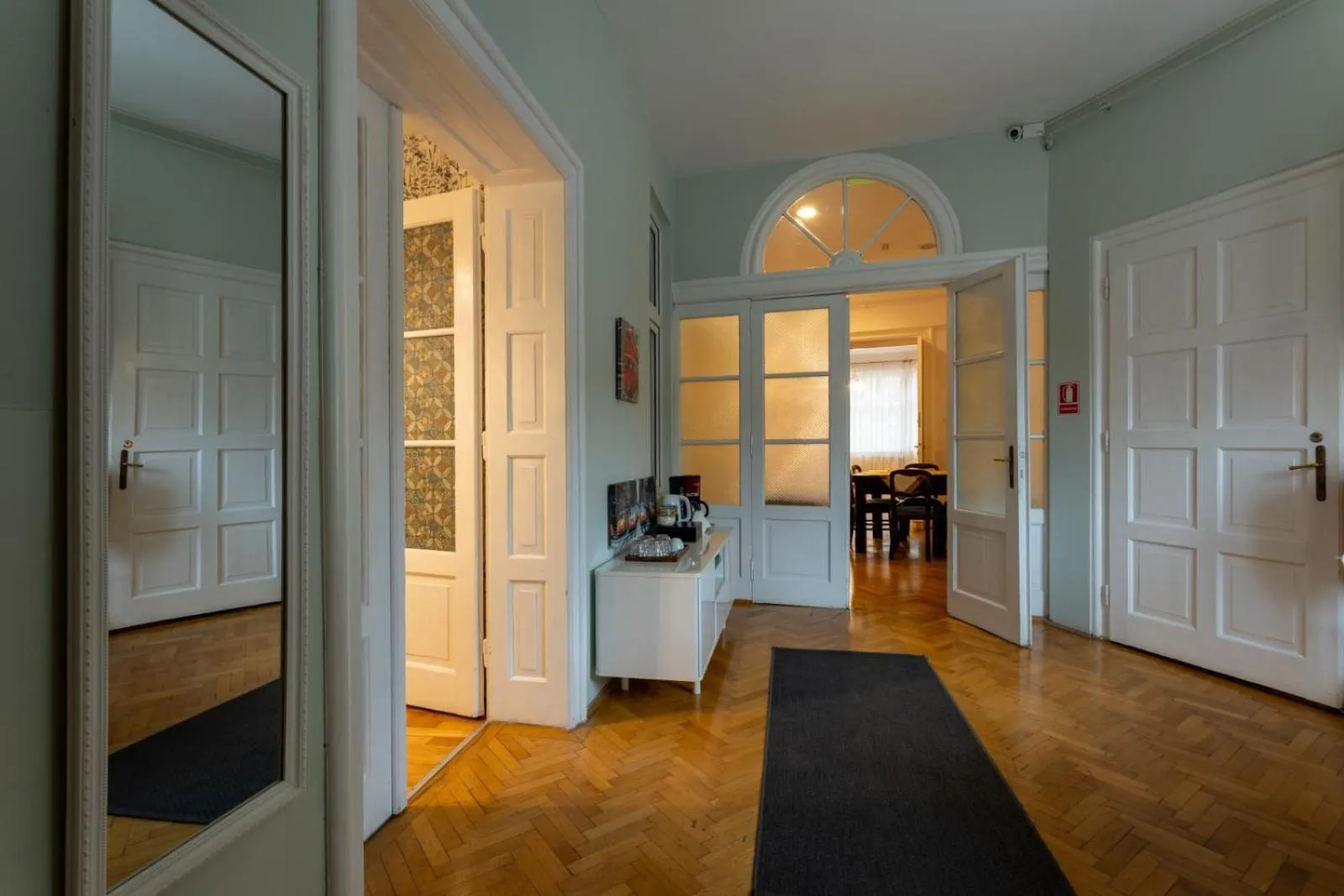Kitchen or kitchenette, Bed in Casa Balcescu