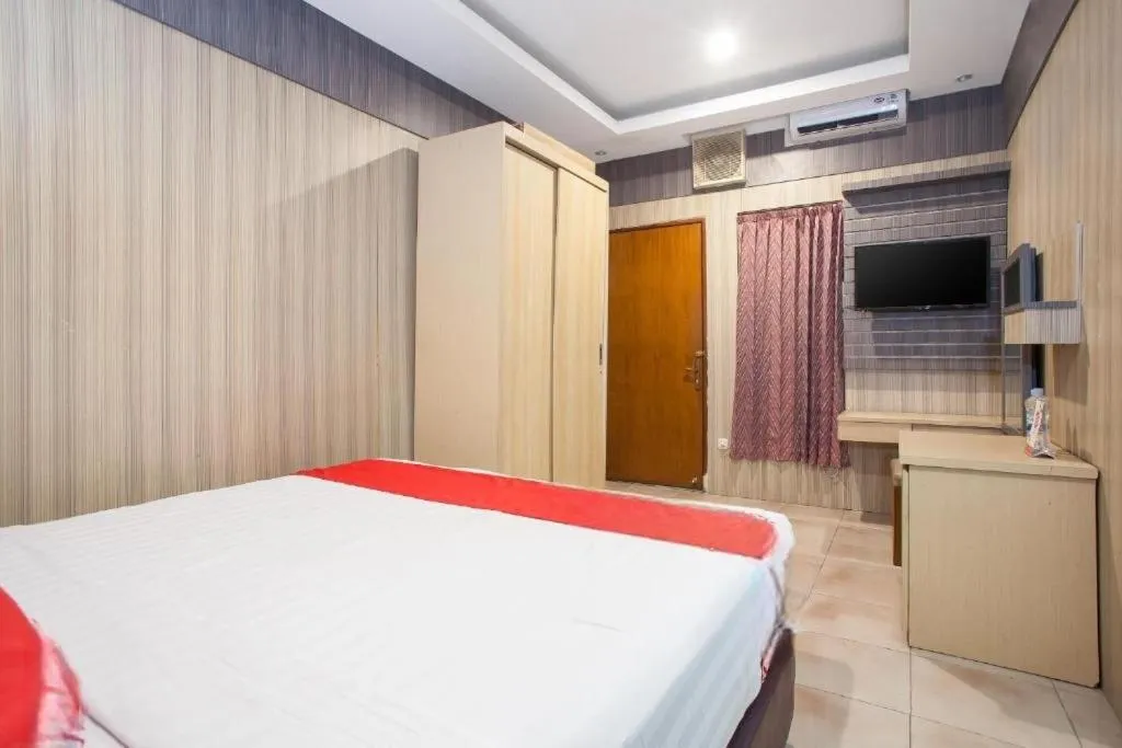 Communal lounge/ TV room, Bed in Angs residence