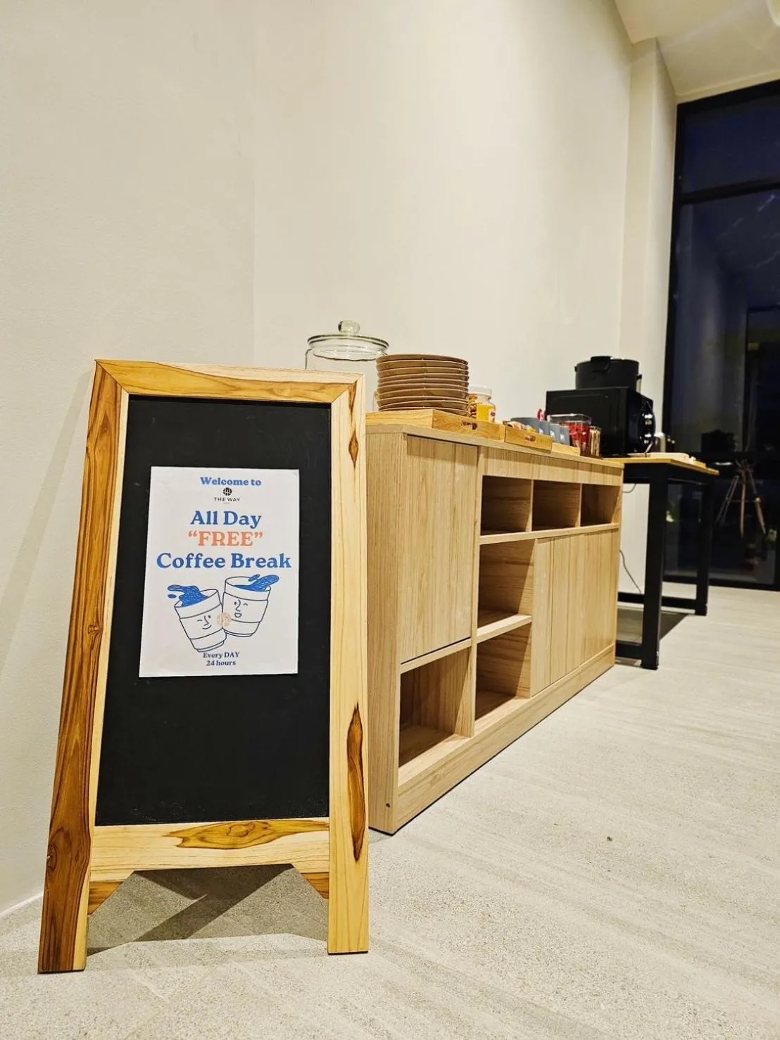 Coffee/tea facilities in The Way Hotel Ban Pong