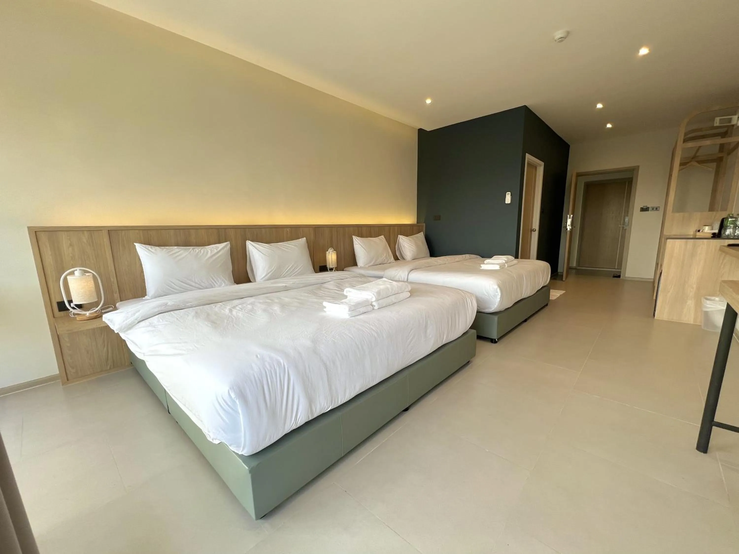 Photo of the whole room, Bed in The Way Hotel Ban Pong