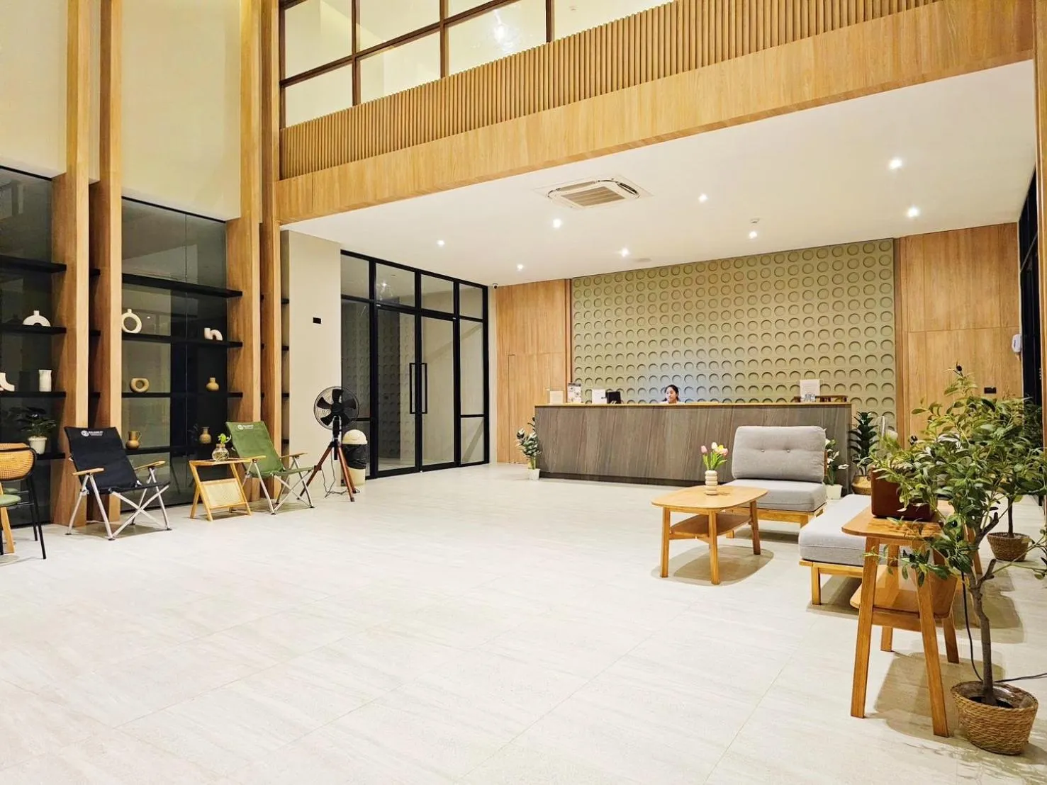 Lobby or reception in The Way Hotel Ban Pong