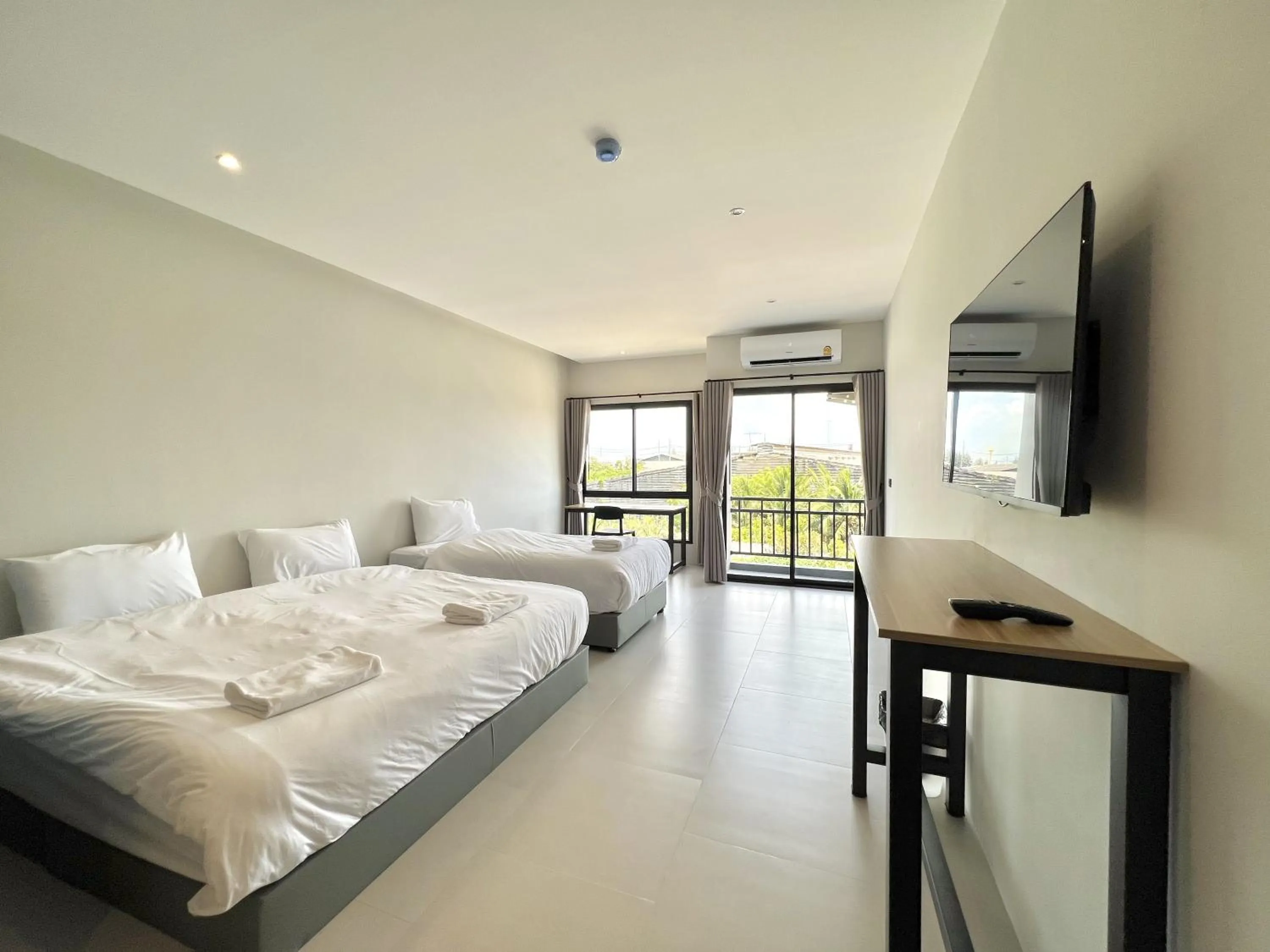 Photo of the whole room, Bed in The Way Hotel Ban Pong