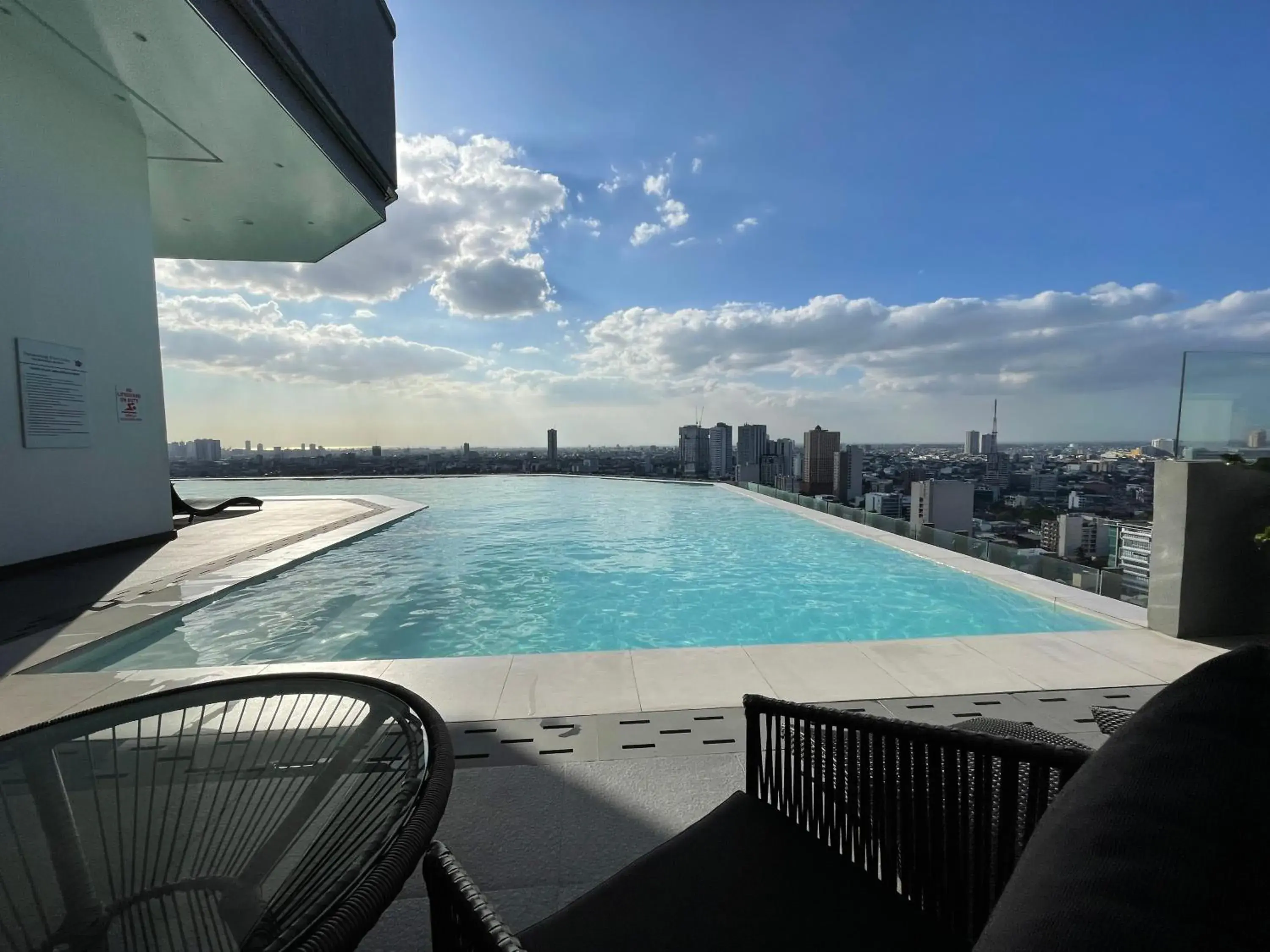Swimming pool in Hotel A and A Quezon City powered by Cocotel Swimming pool in Hotel A and A Quezon City powered by Cocotel