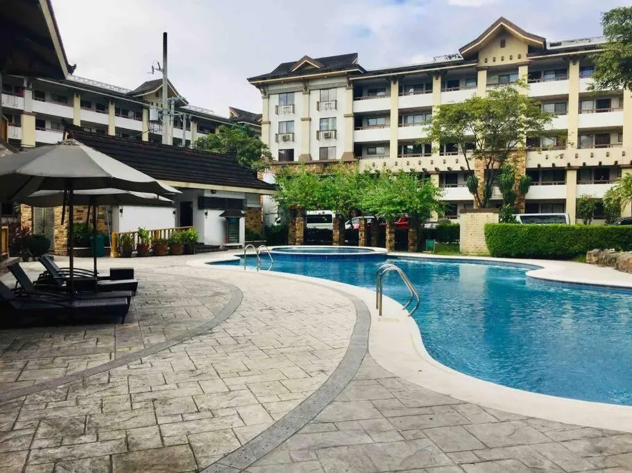 *Accessible 2BR condo close to SM Marikina/LRT 2*