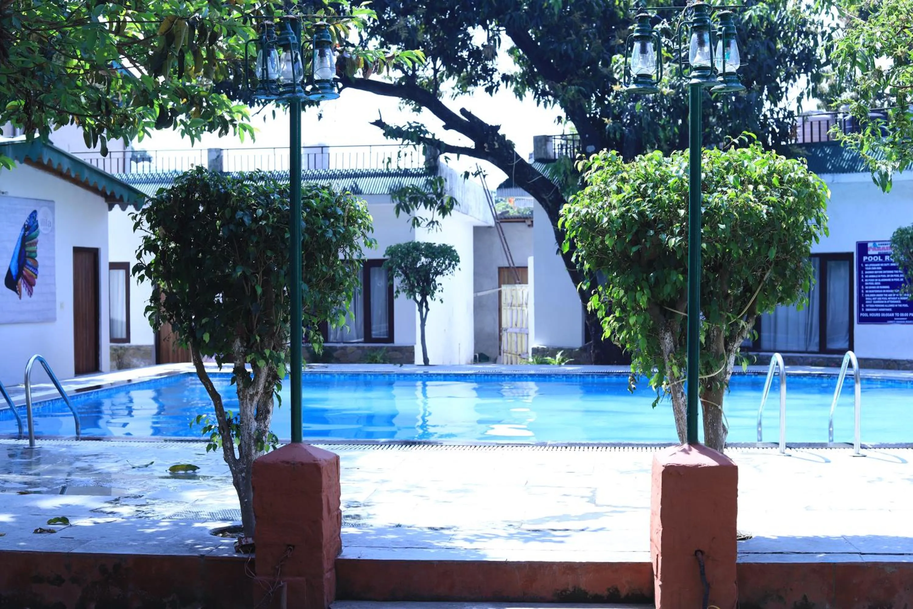 Swimming pool in Corbett Paradiso Resort Dikhuli