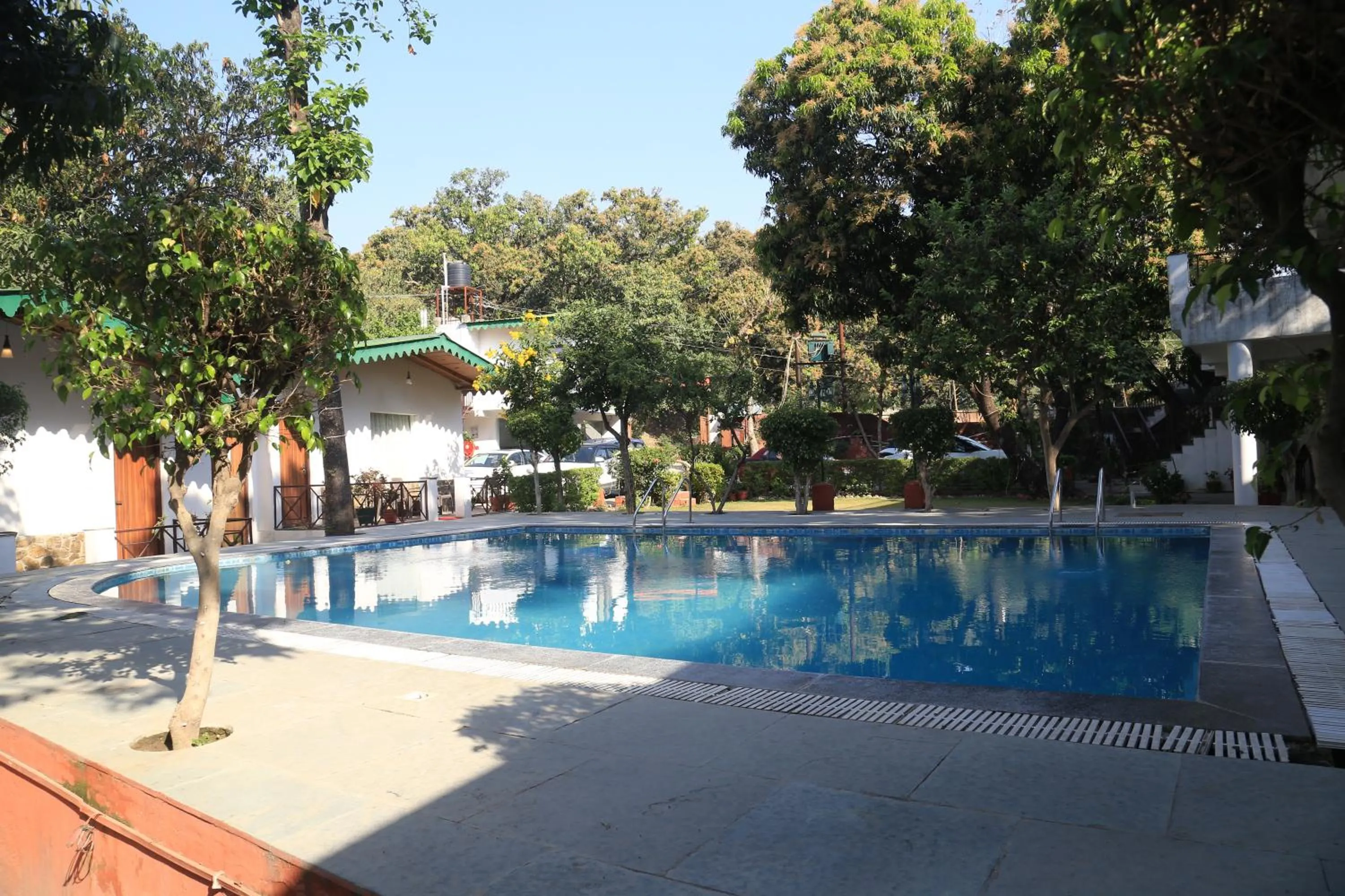 Swimming pool in Corbett Paradiso Resort Dikhuli