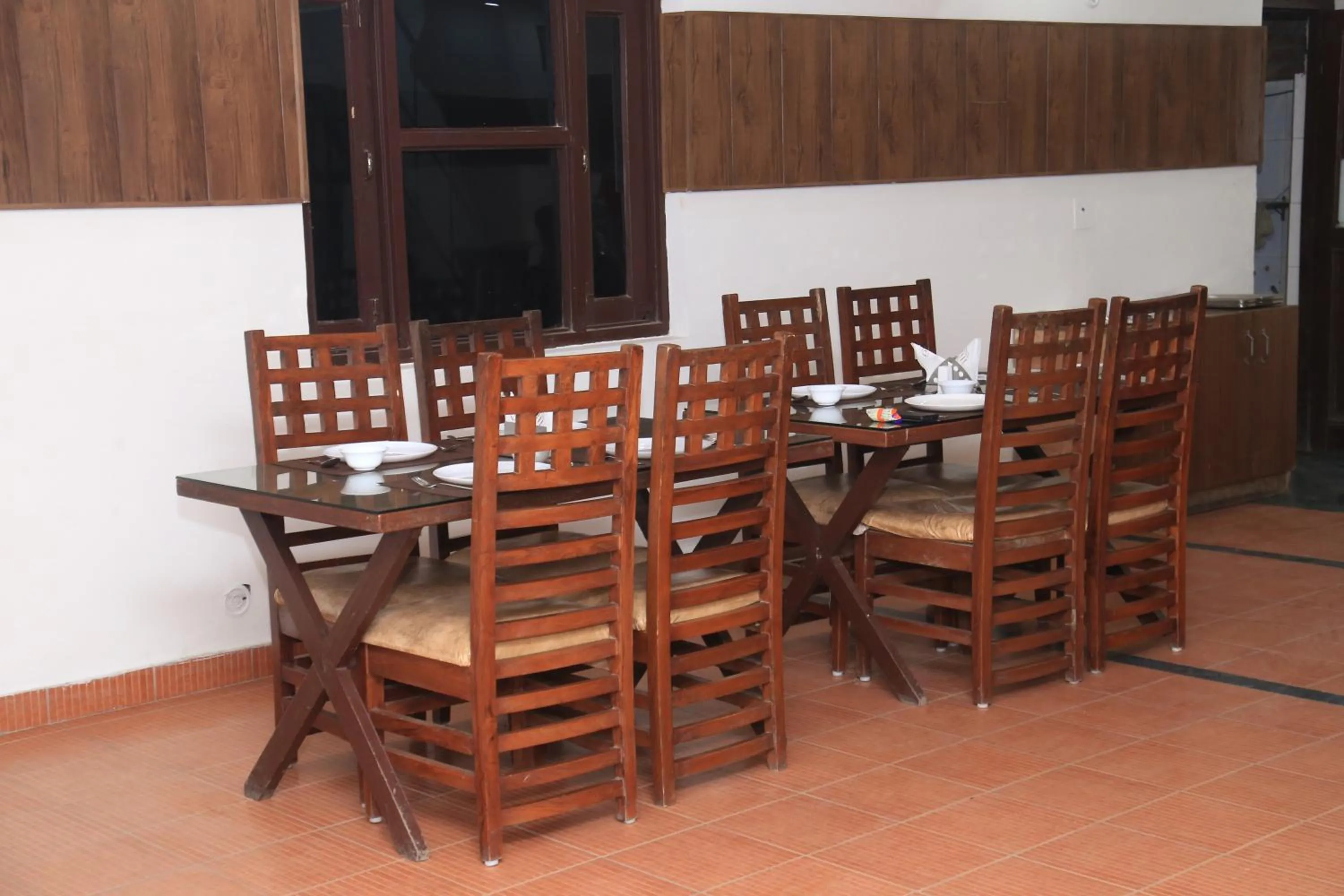 Dining area in Corbett Paradiso Resort Dikhuli