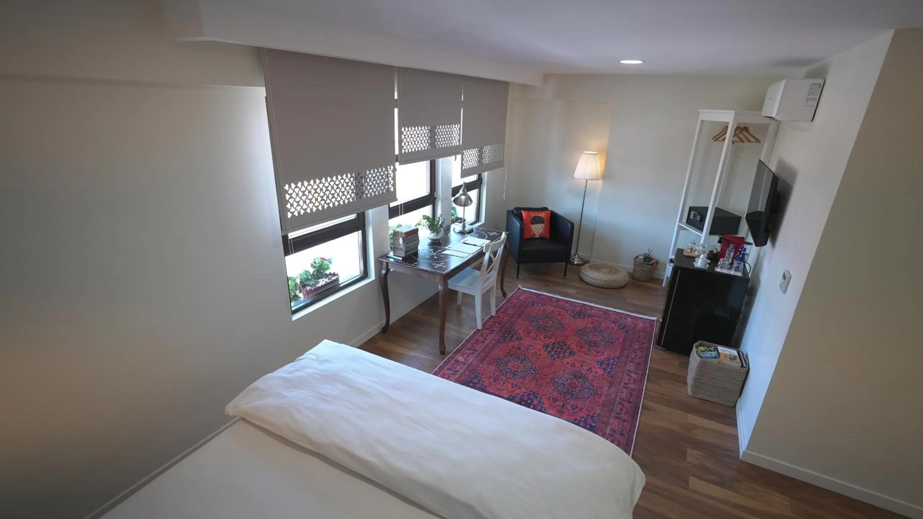 Bed in Pertevniyal Aziziye Hotel