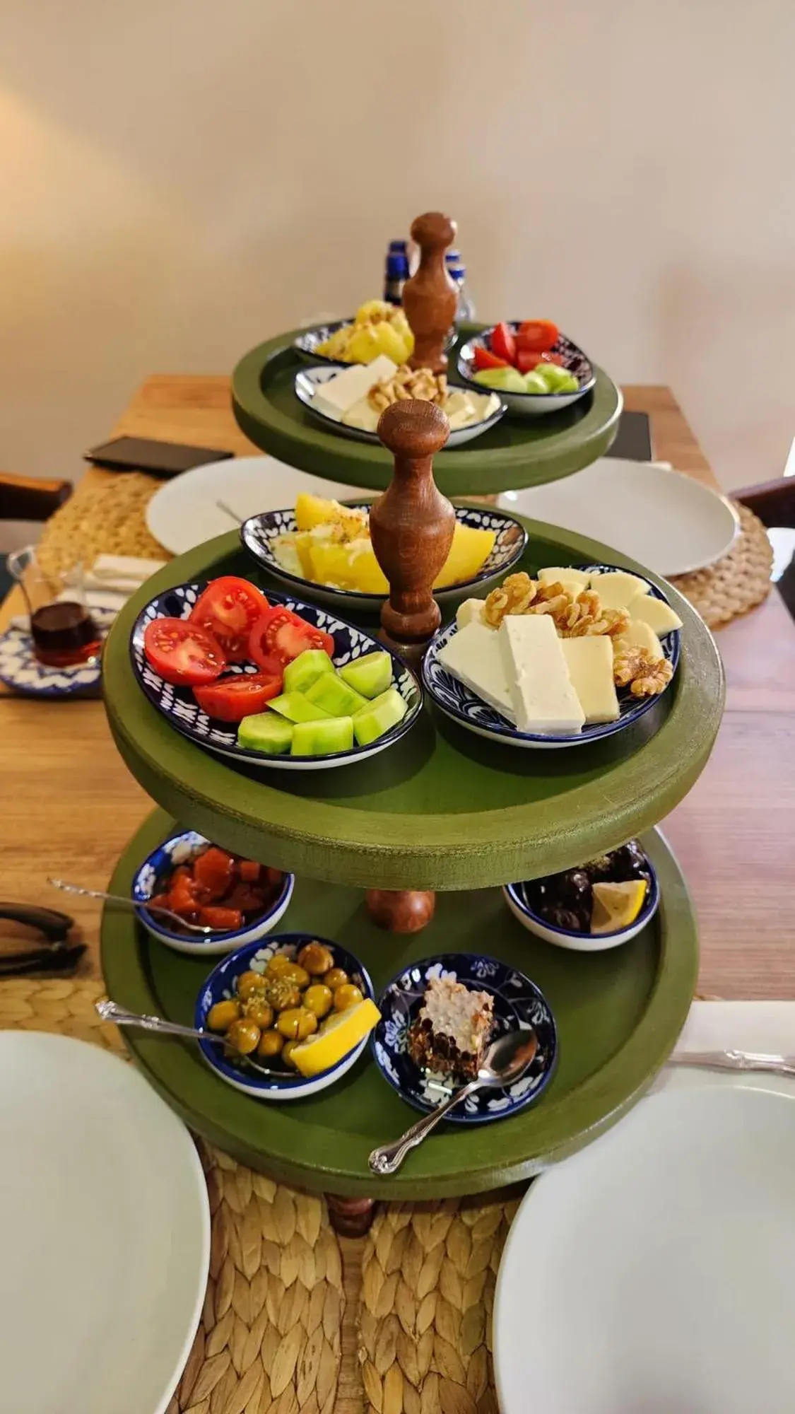 Food and drinks in Pertevniyal Aziziye Hotel Food and drinks in Pertevniyal Aziziye Hotel