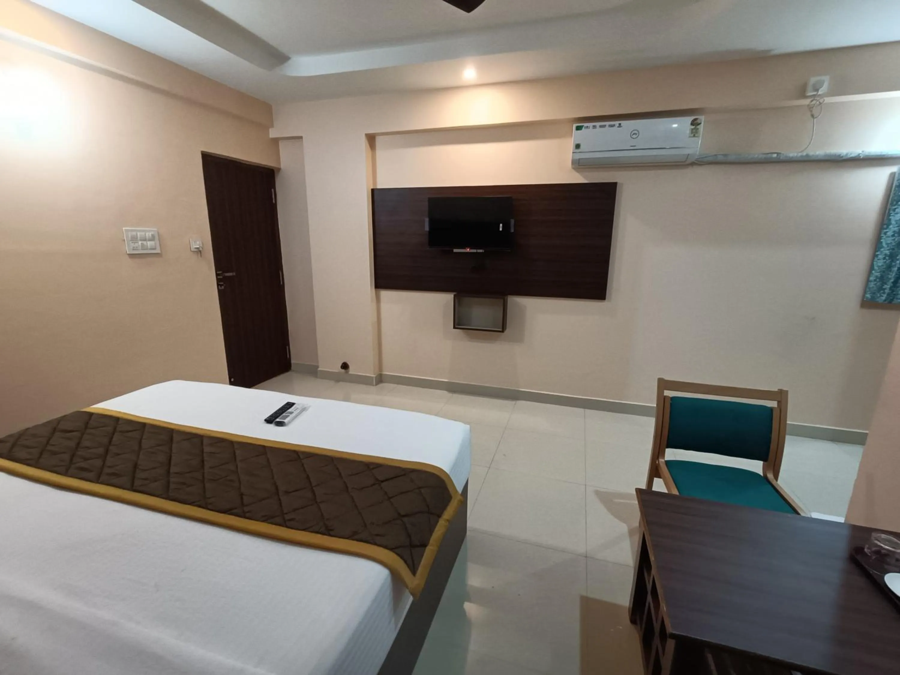 Photo of the whole room, Bed in Hotel Classic Comfort