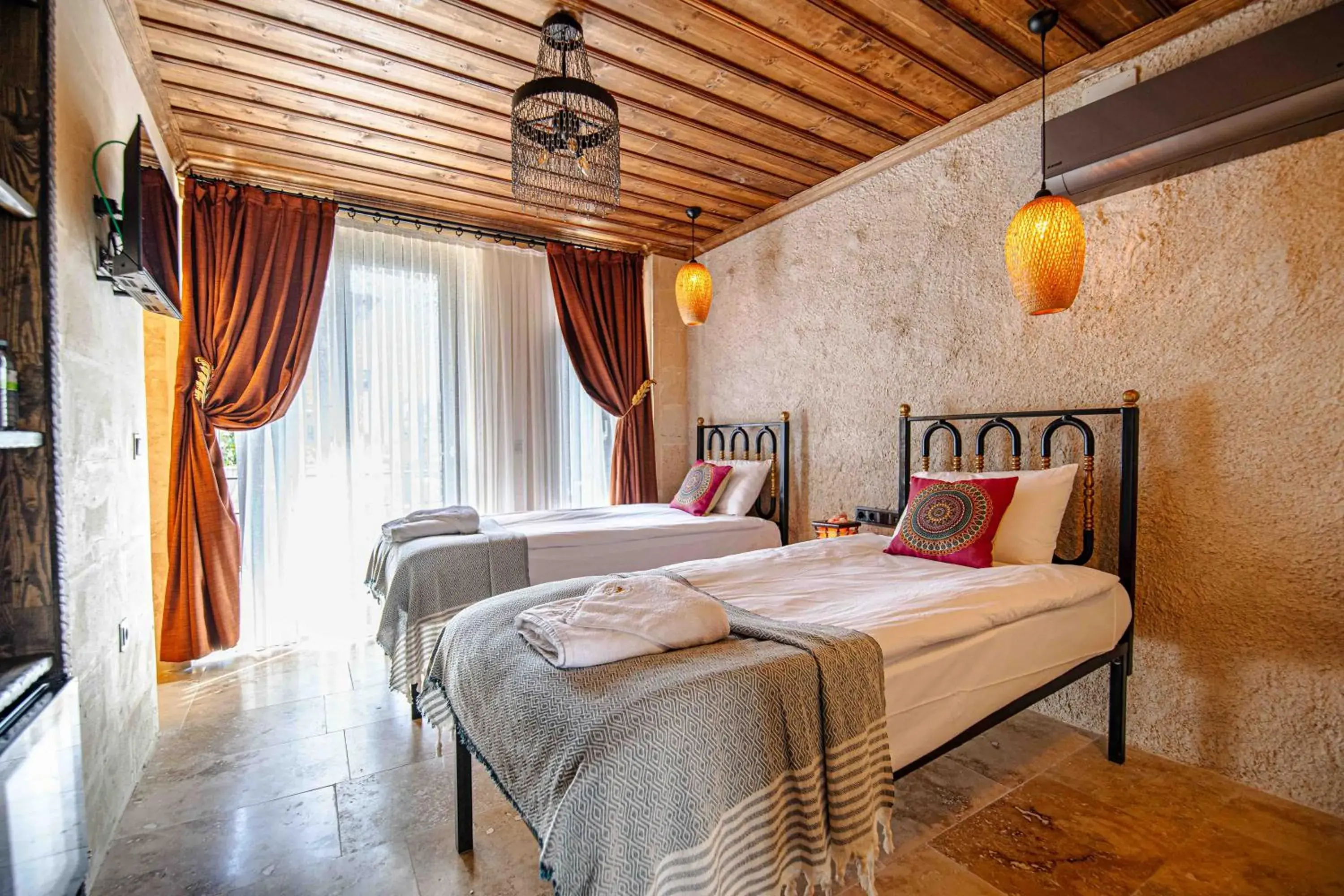 Deluxe Double or Twin Room in Alika Castle House Deluxe Double or Twin Room in Alika Castle House