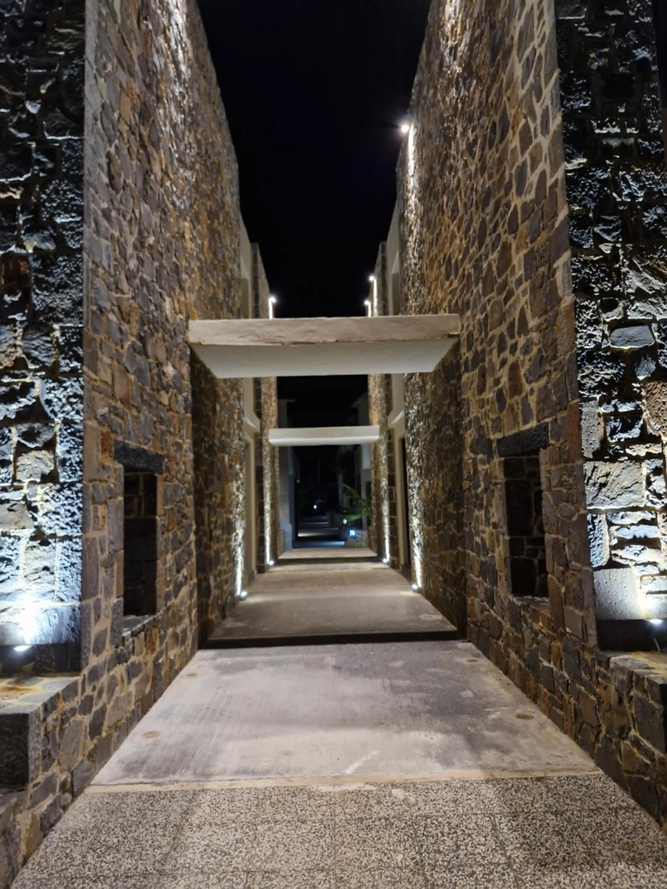 Night in Creteco Hotel & Suites