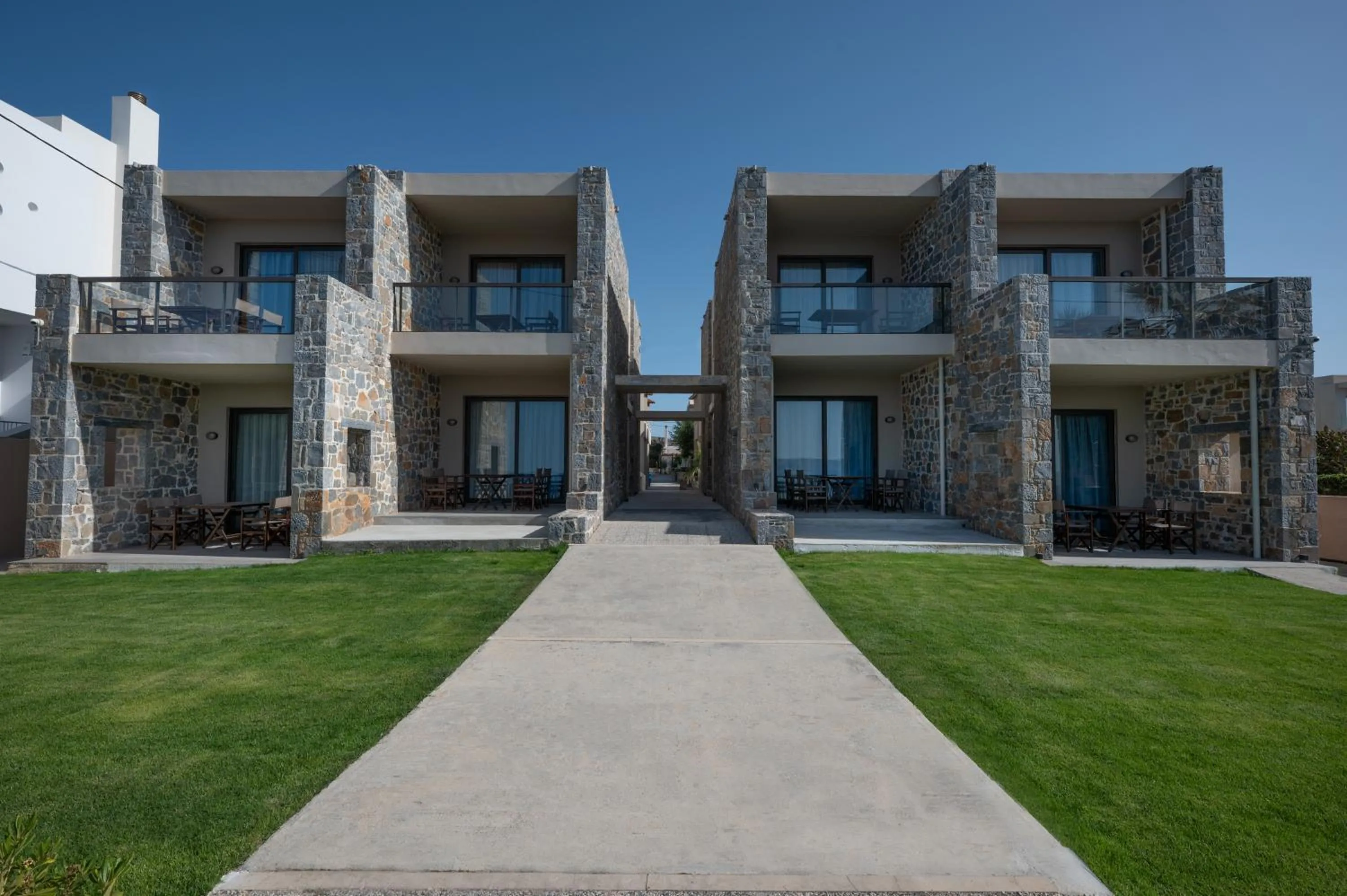 Property building in Creteco Hotel & Suites