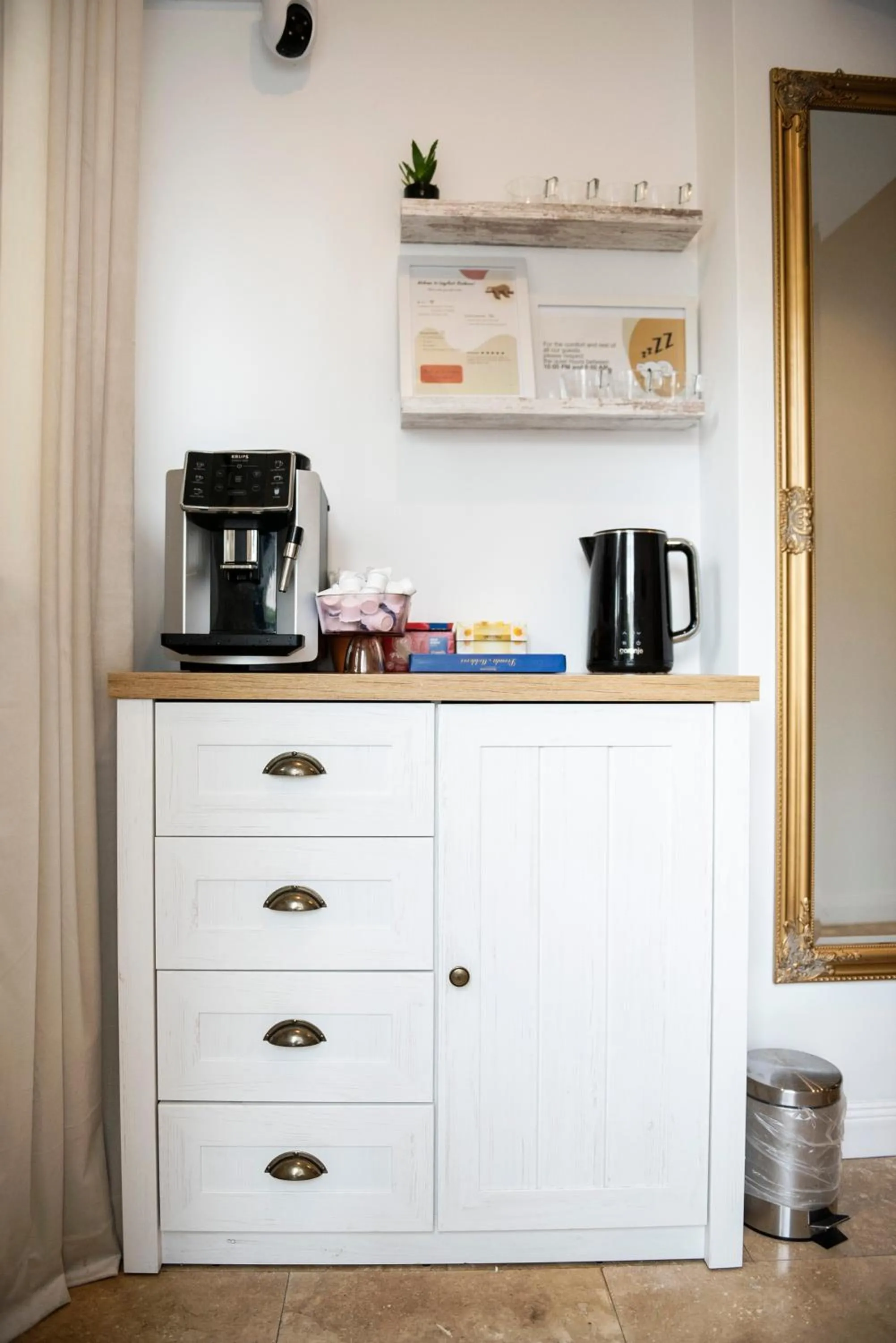 Coffee/tea facilities in LazyNest Residence