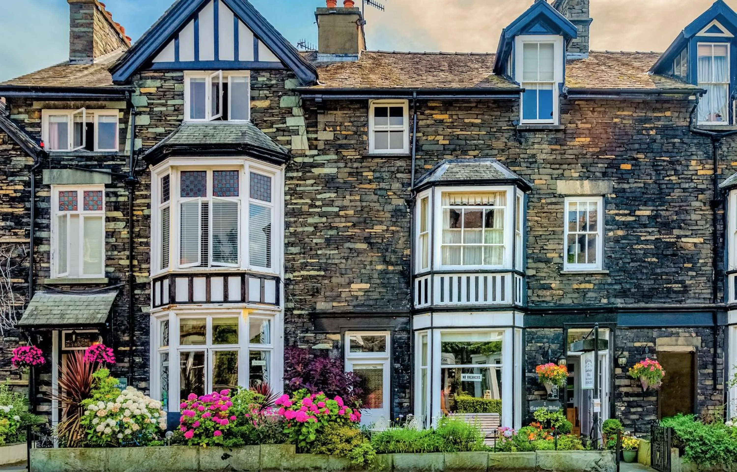 2 Cambridge Villas B & B