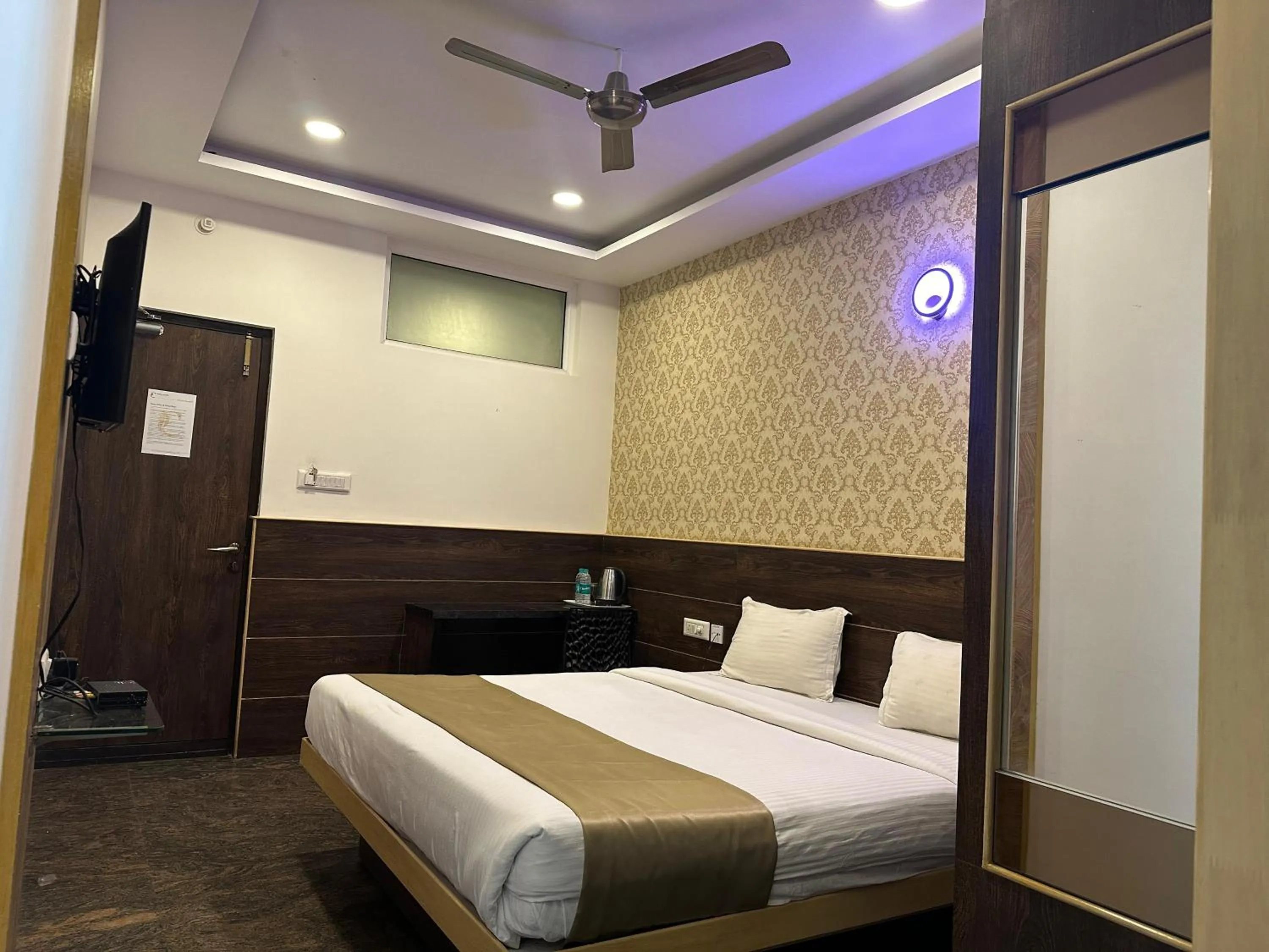 Bed in Hotel Classio Koramagala