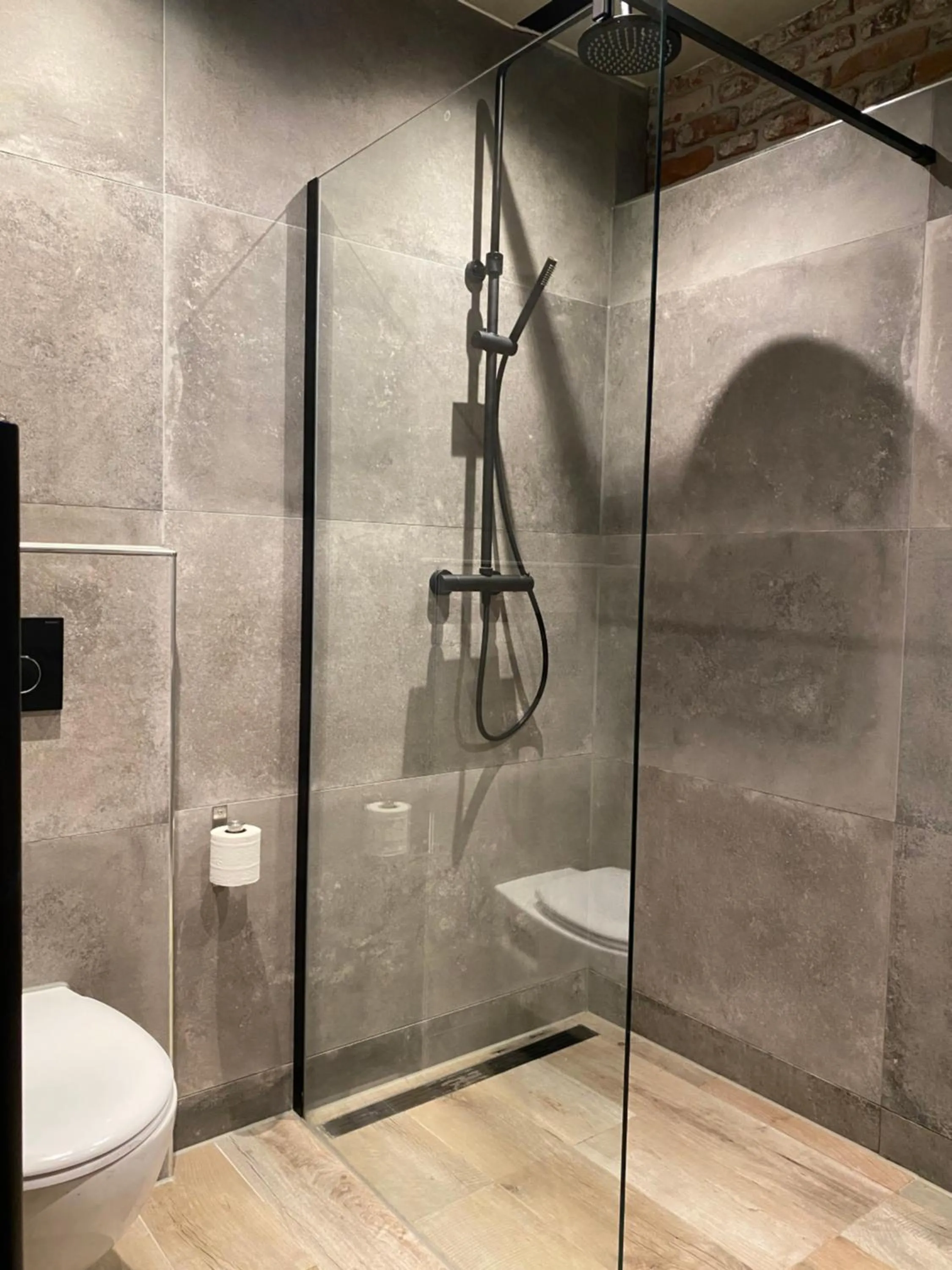 Shower in Hotel de Prince