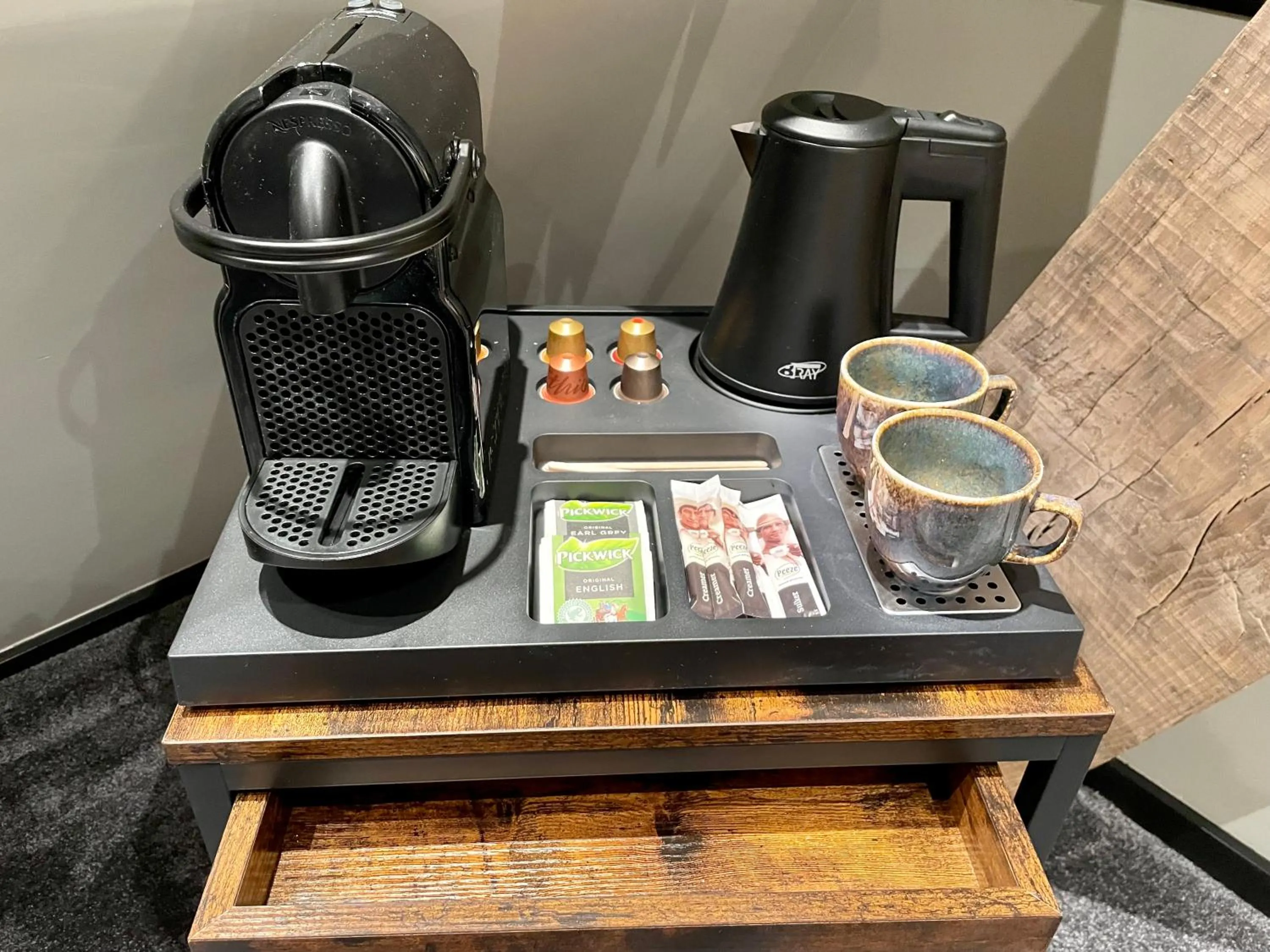Coffee/tea facilities in Hotel de Prince