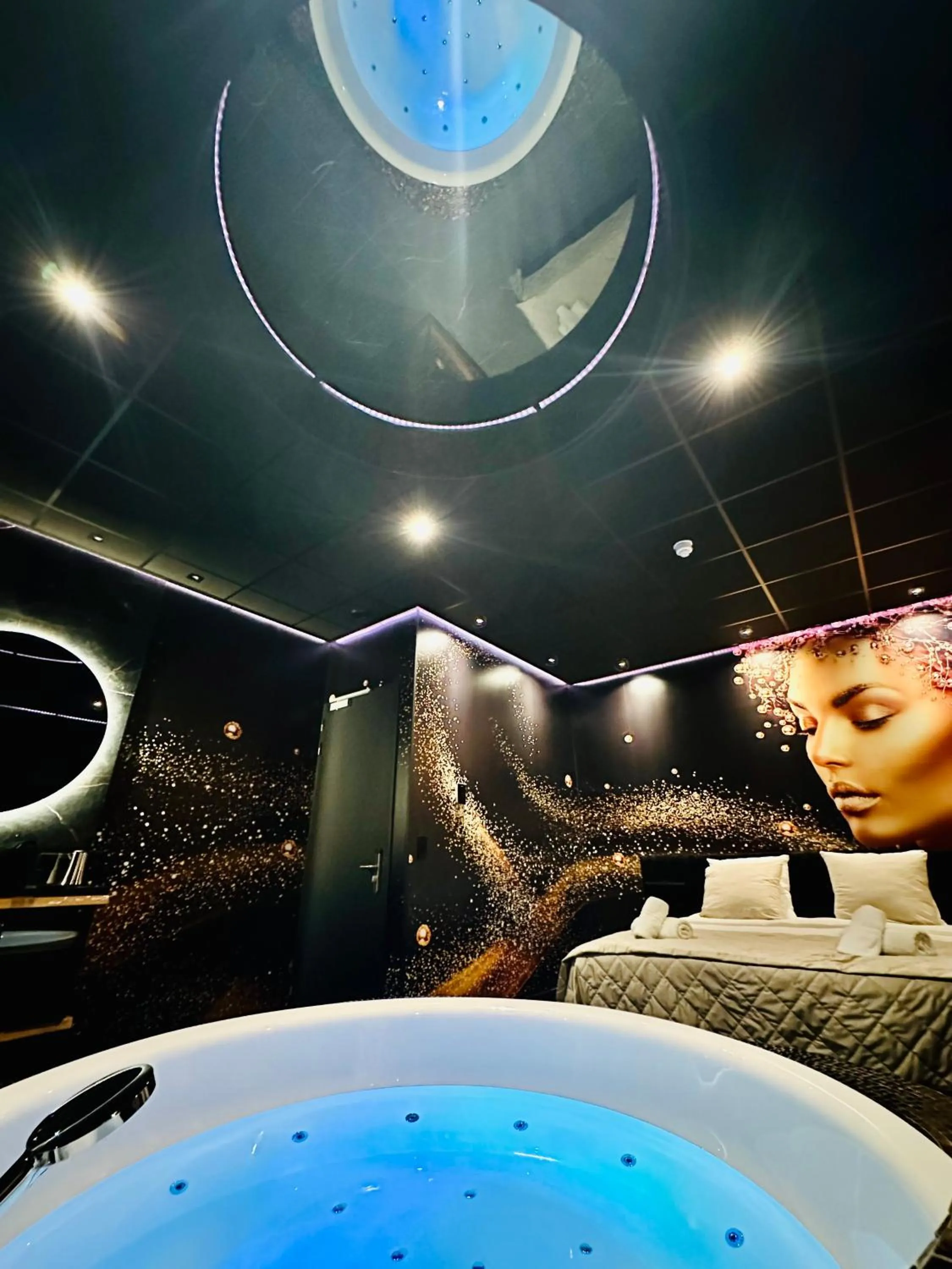 Hot Tub in Hotel de Prince