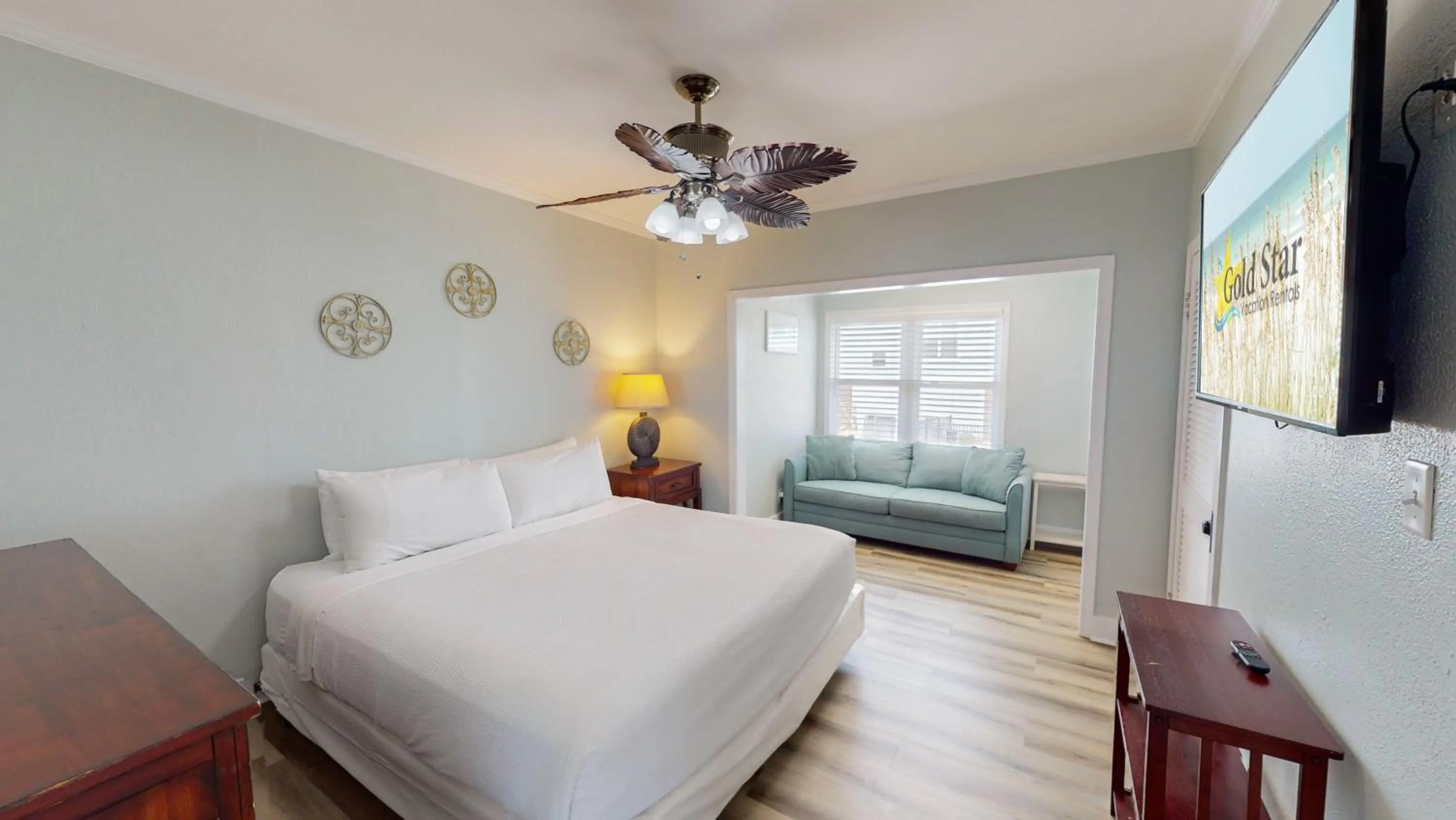 Bed in Recently Updated Home w/ Private Pier/Boat Slip