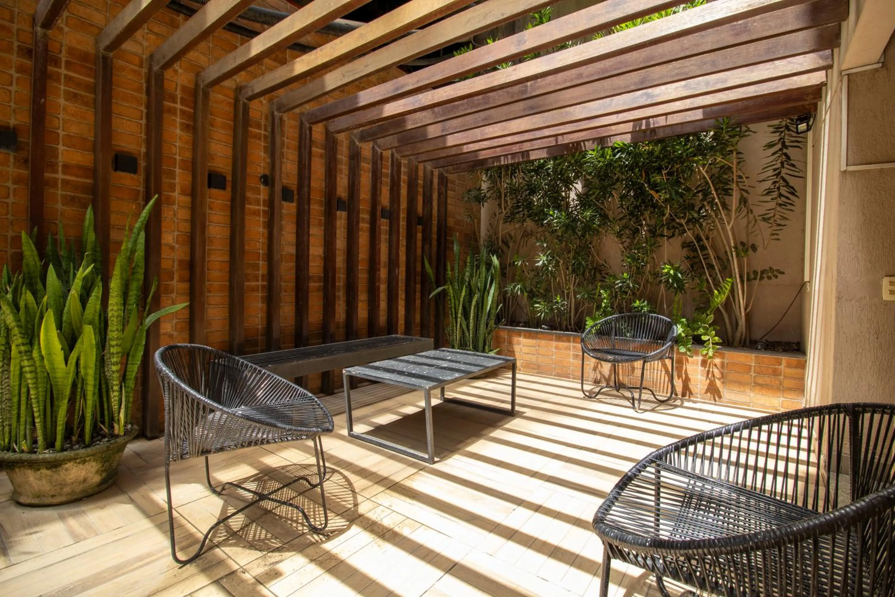 Swimming pool in Anna Suites Arpoador