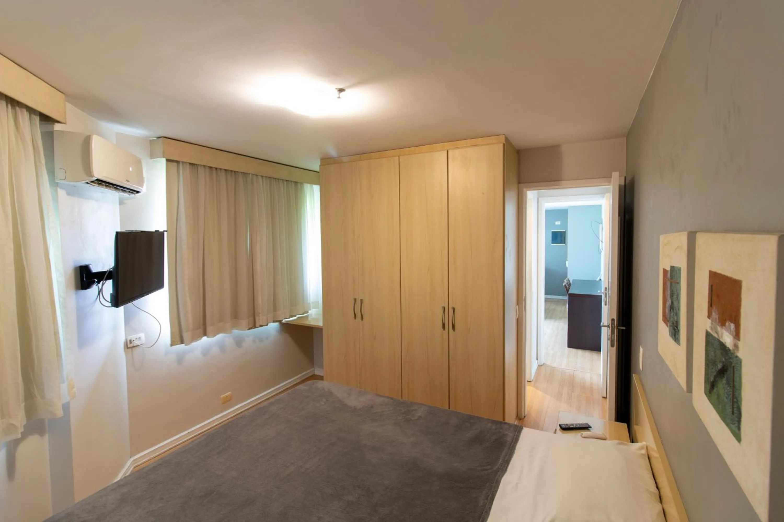 Bed in Anna Suites Arpoador