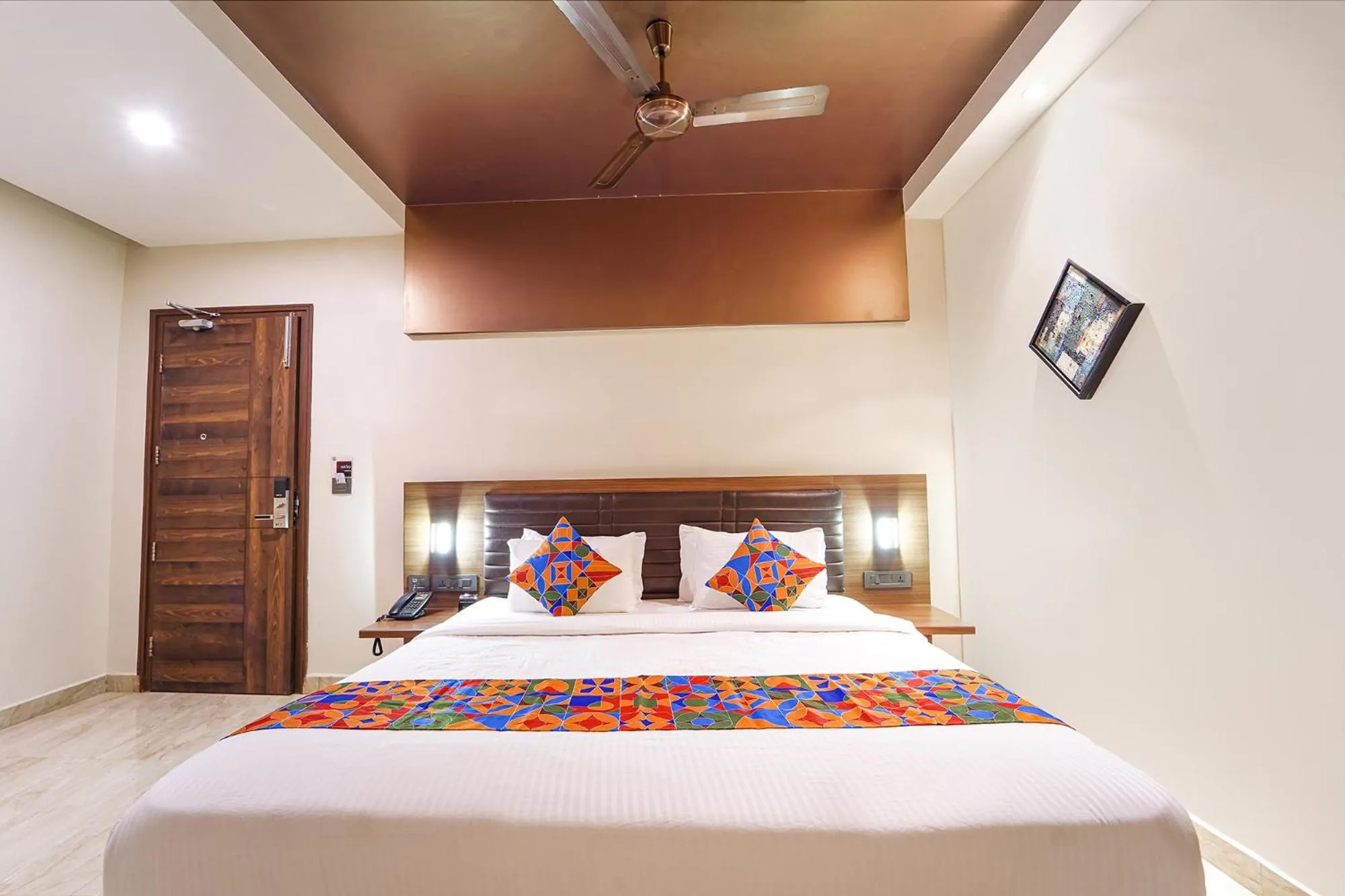 Bed in Oriva Nestlay Rooms Ramnad