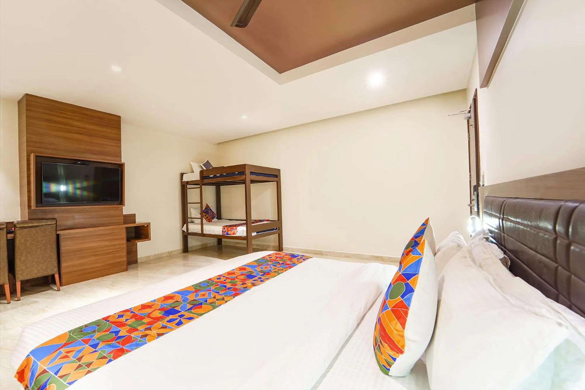 Bed in Oriva Nestlay Rooms Ramnad