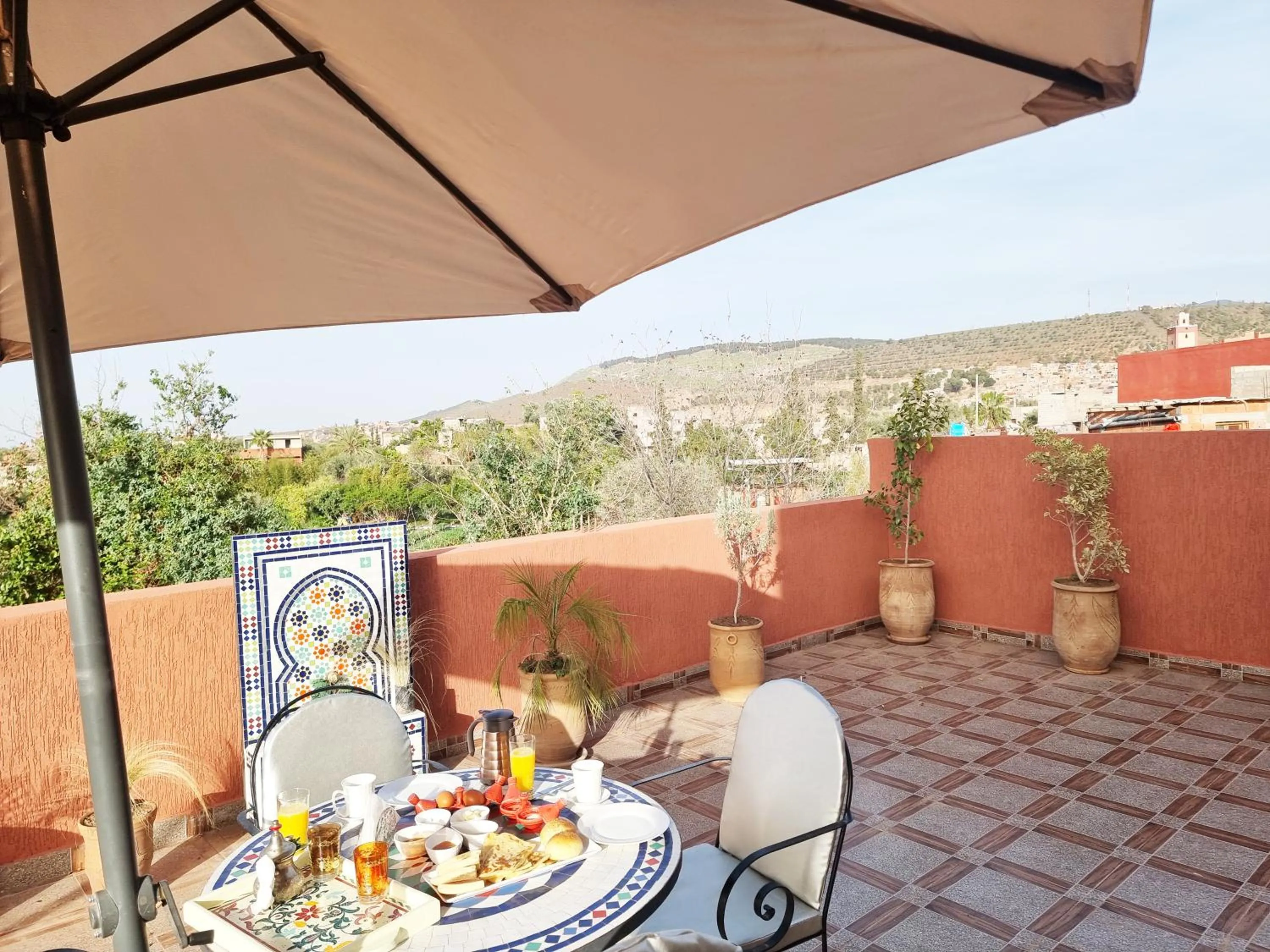 Patio in Hôtel Villa des étoiles