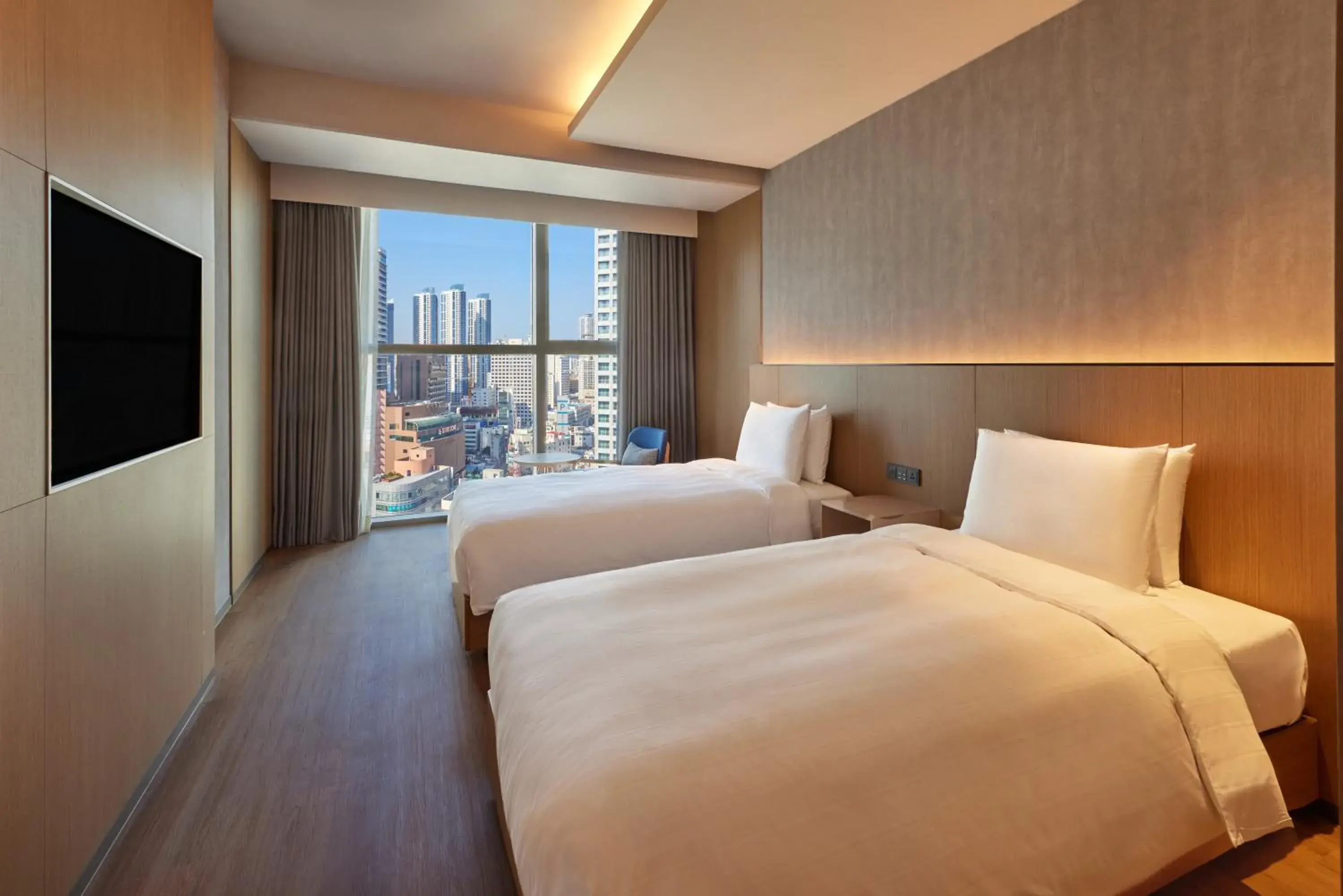 TV and multimedia, Bed in L7 HAEUNDAE by LOTTE HOTELS TV and multimedia, Bed in L7 HAEUNDAE by LOTTE HOTELS