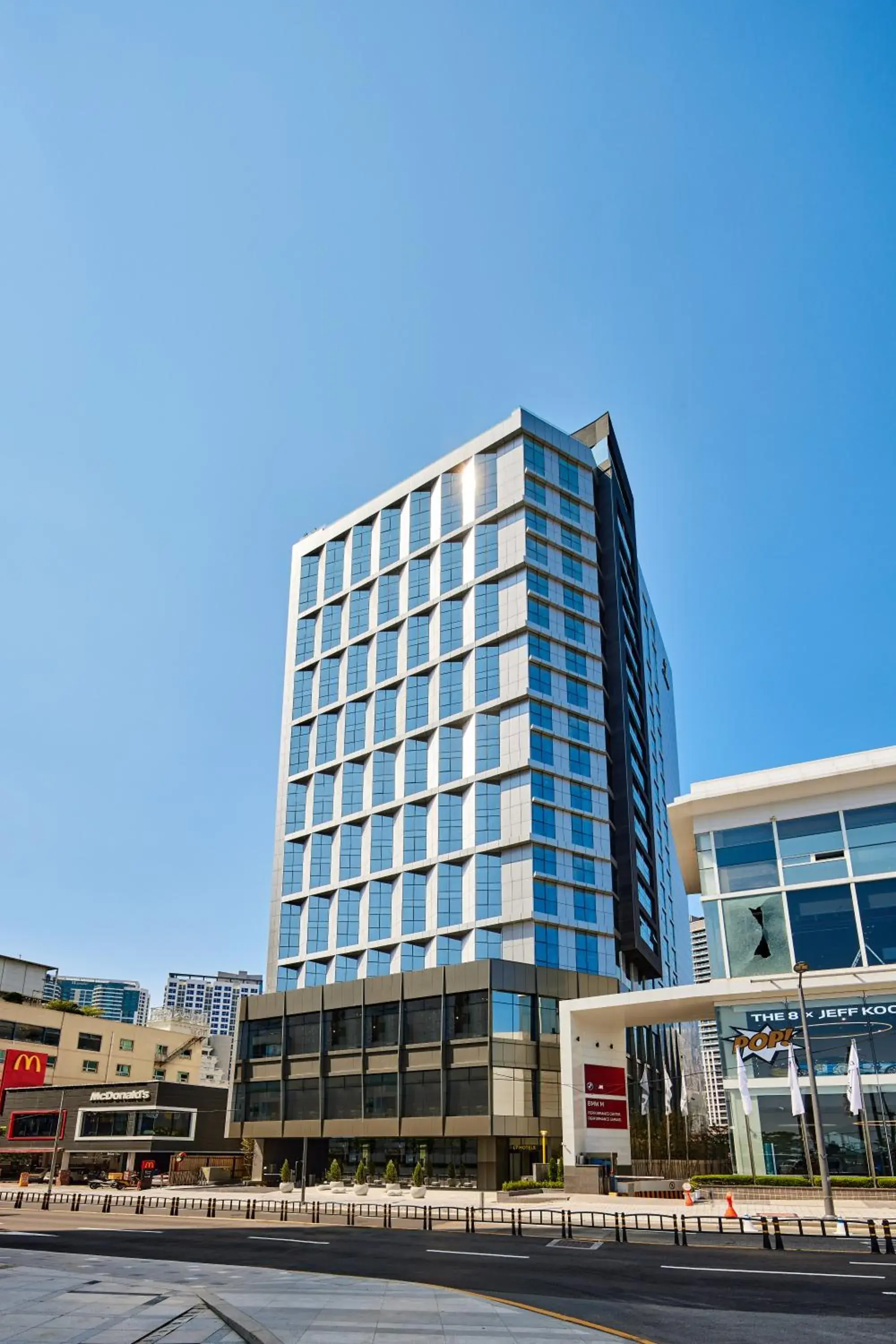 Property building in L7 HAEUNDAE by LOTTE HOTELS Property building in L7 HAEUNDAE by LOTTE HOTELS