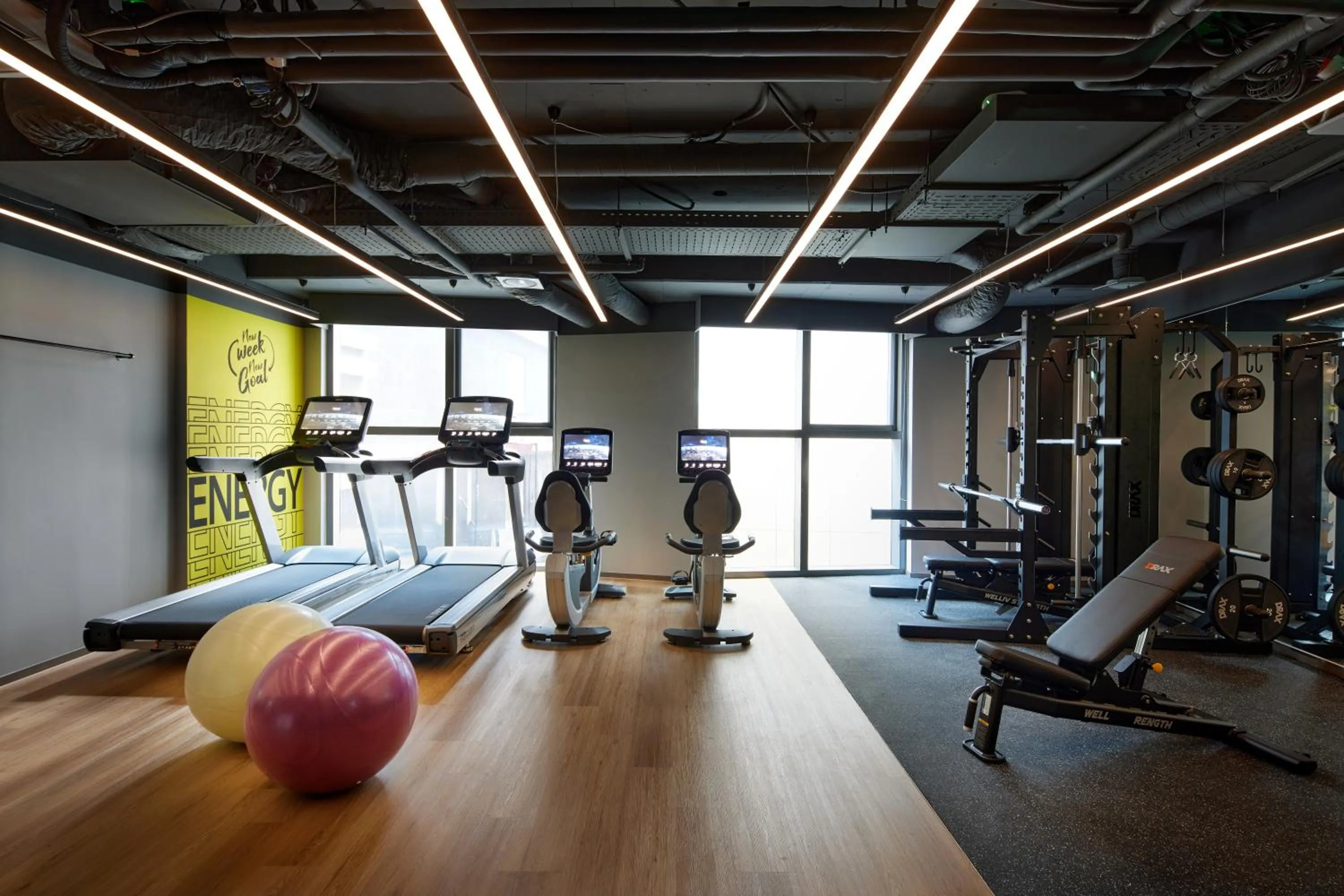 Fitness centre/facilities in L7 HAEUNDAE by LOTTE HOTELS
